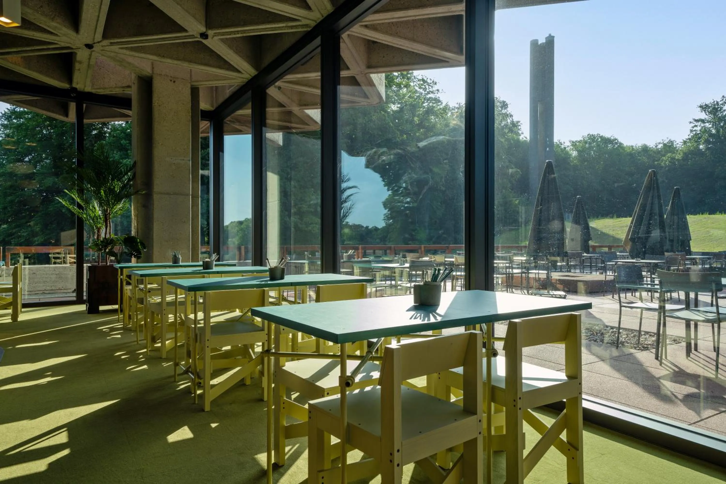 Restaurant/places to eat in Mix Brussels --Gym & Wellness for adults only--