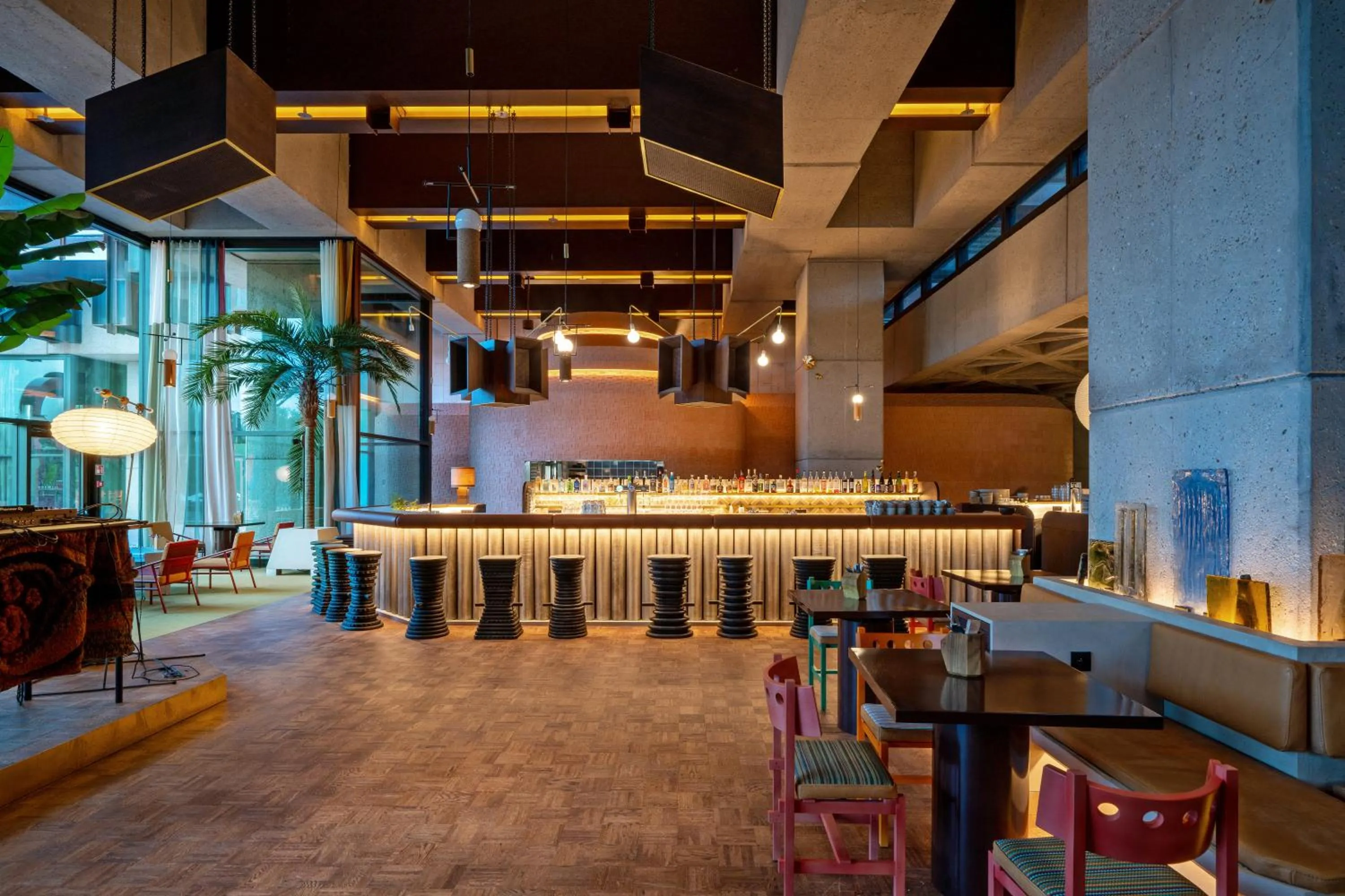 Restaurant/places to eat in Mix Brussels --Gym & Wellness for adults only--