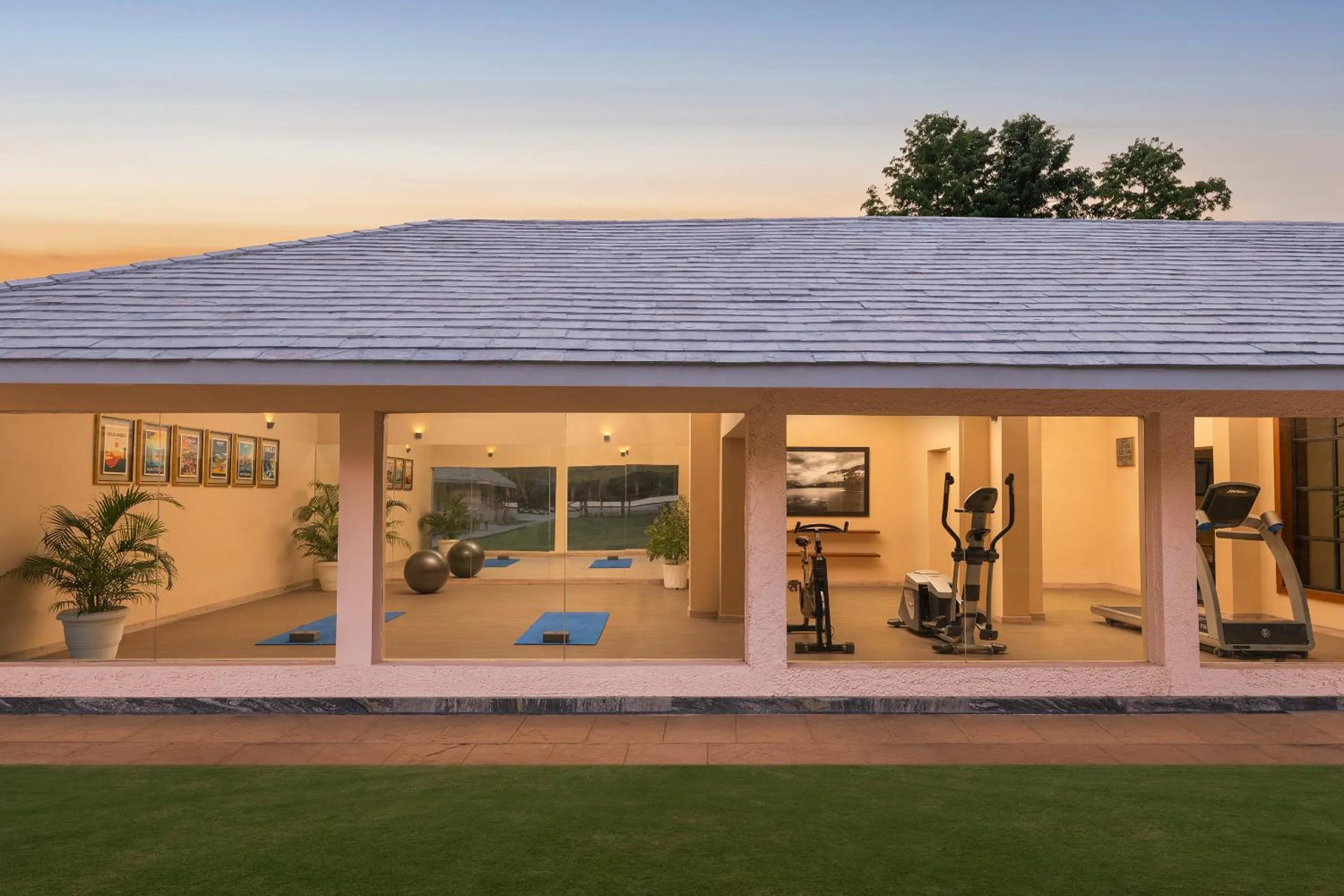 Fitness centre/facilities in Modi Estate, Meerut - AM Hotel Kollection