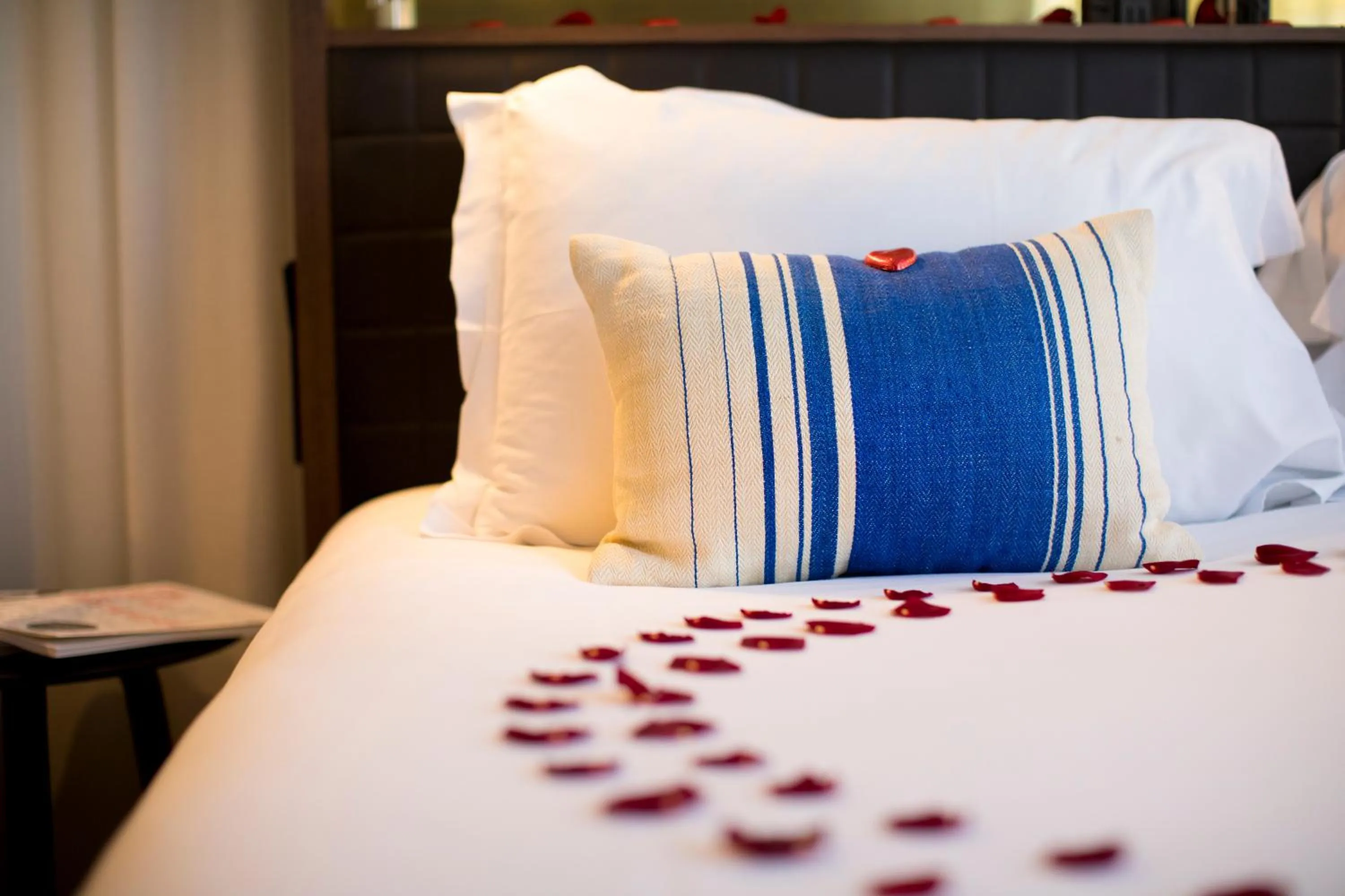 Bedroom, Bed in INK Hotel Amsterdam - MGallery Collection