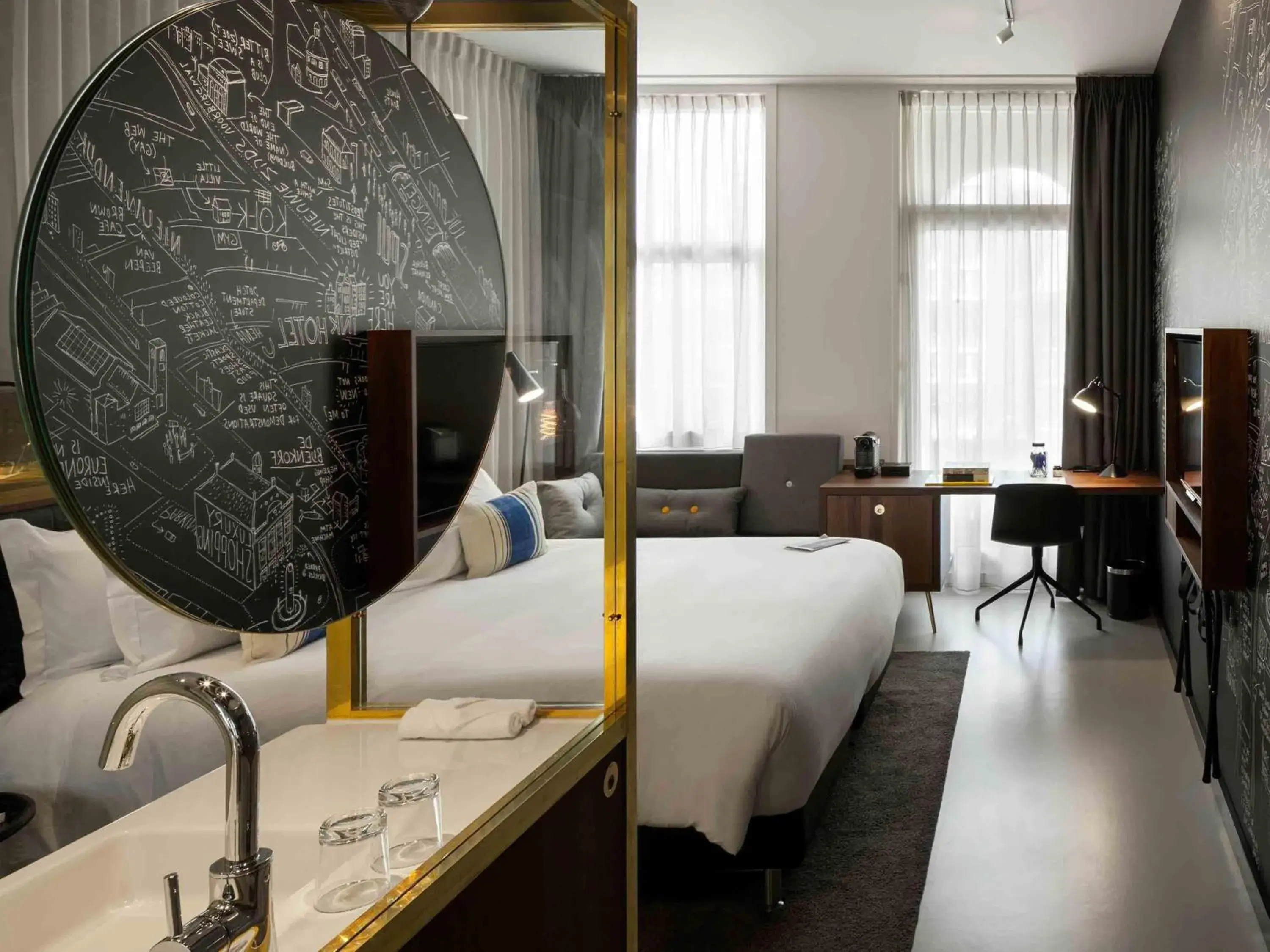Deluxe King Room in INK Hotel Amsterdam - MGallery Collection Deluxe King Room in INK Hotel Amsterdam - MGallery Collection