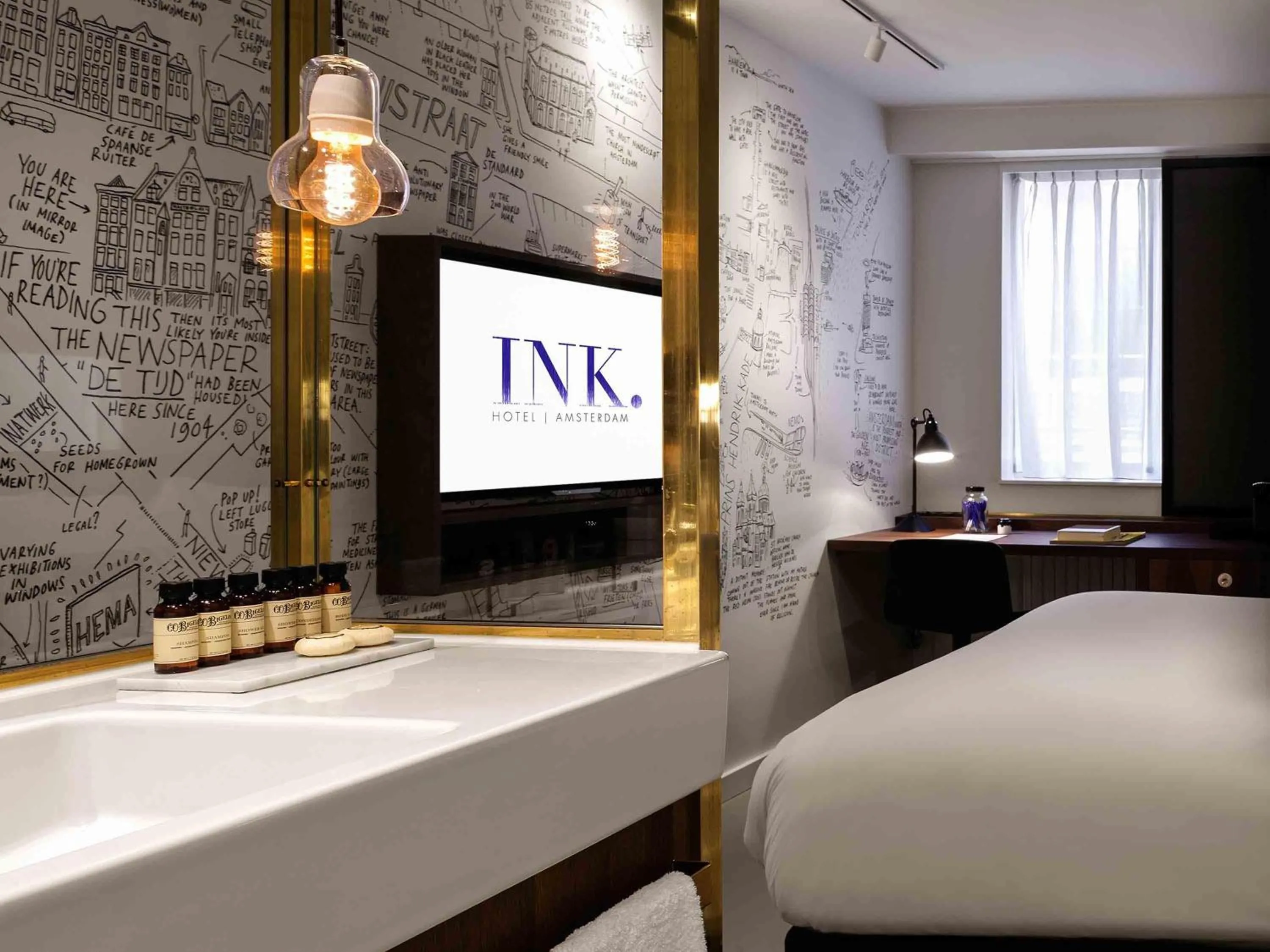 Bedroom, Bed in INK Hotel Amsterdam - MGallery Collection