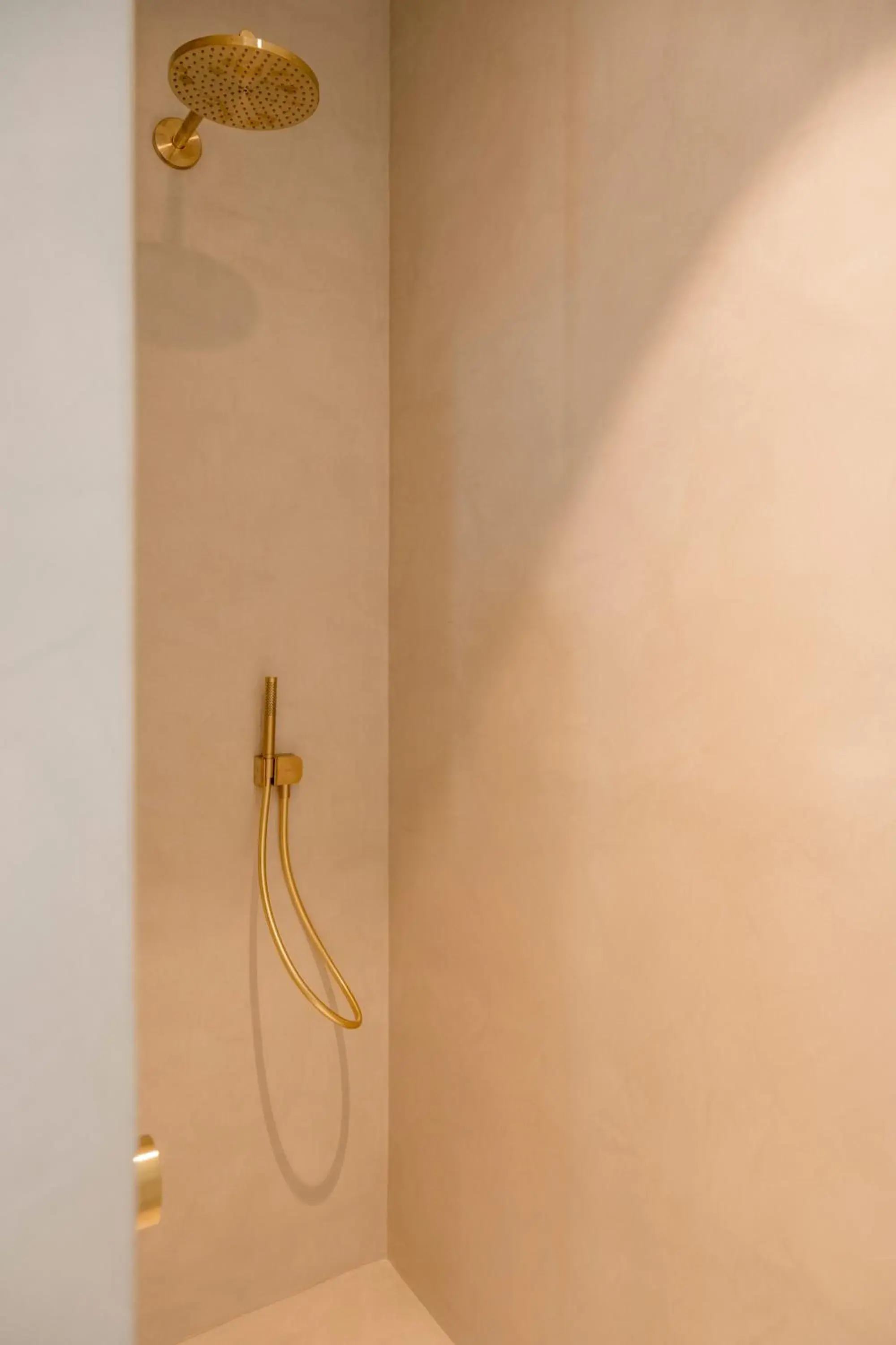 Large Double Room in Hotel des Brasseurs Large Double Room in Hotel des Brasseurs