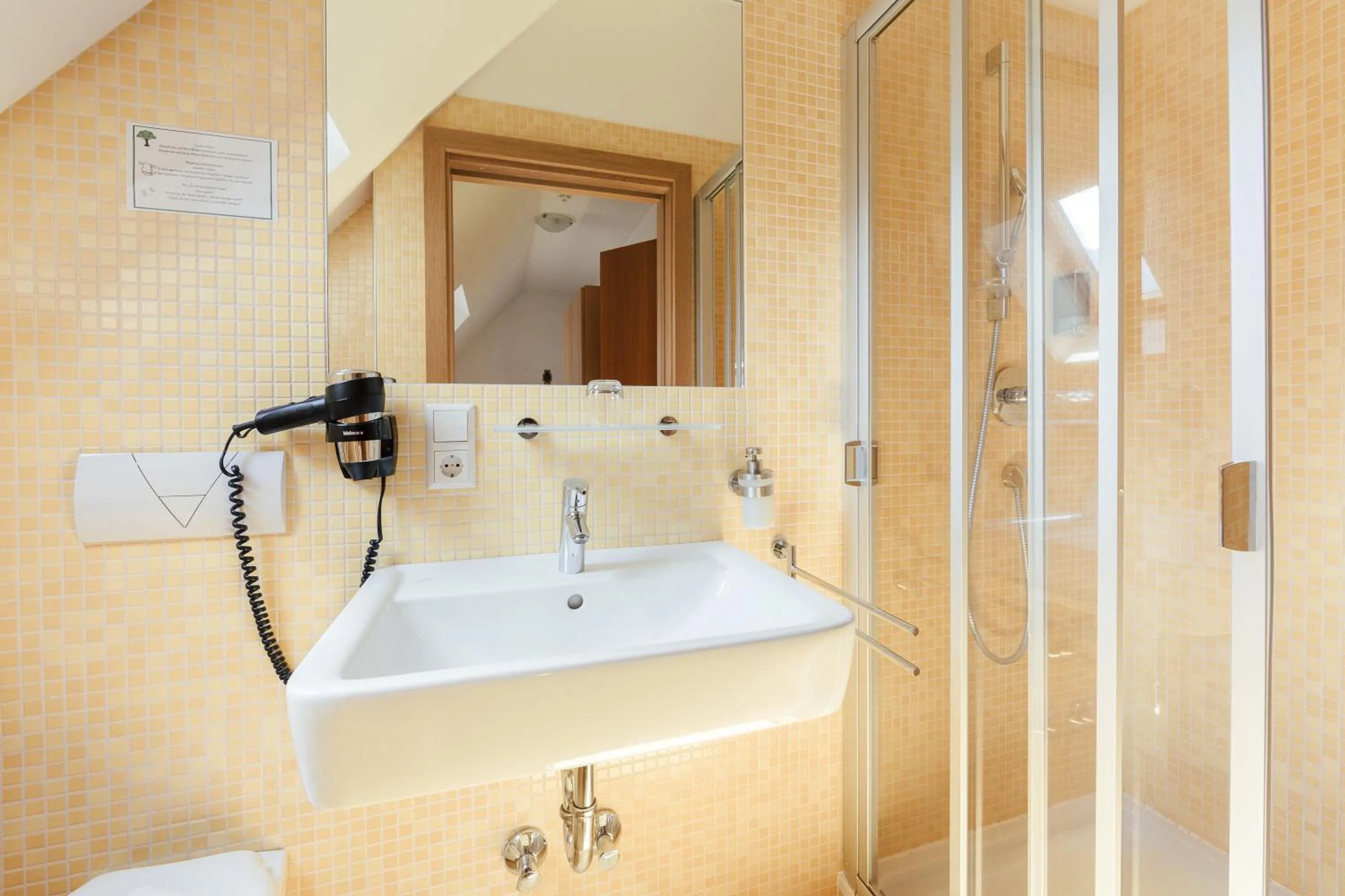 Bathroom in Gästehaus Salvatorianerinnen