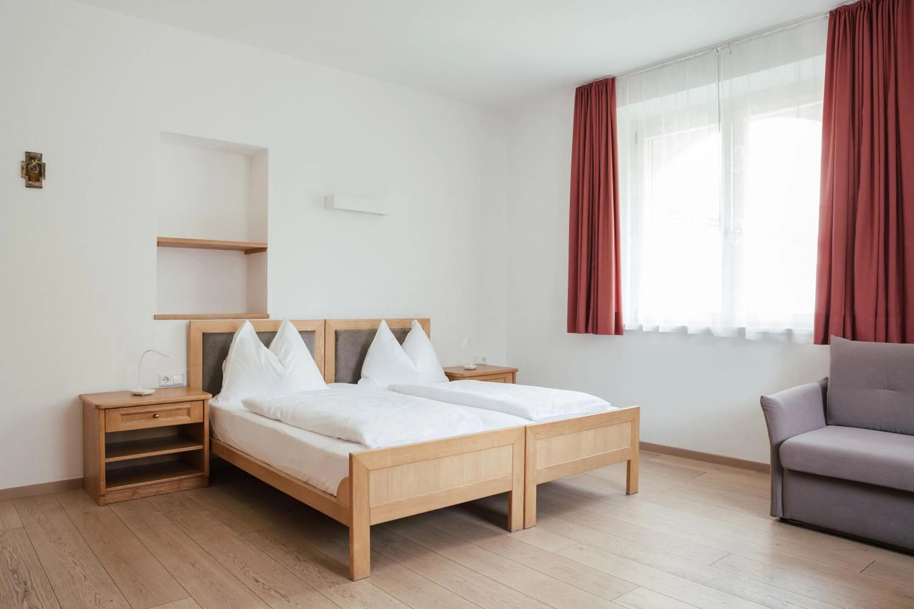 Bedroom, Bed in Gästehaus Salvatorianerinnen