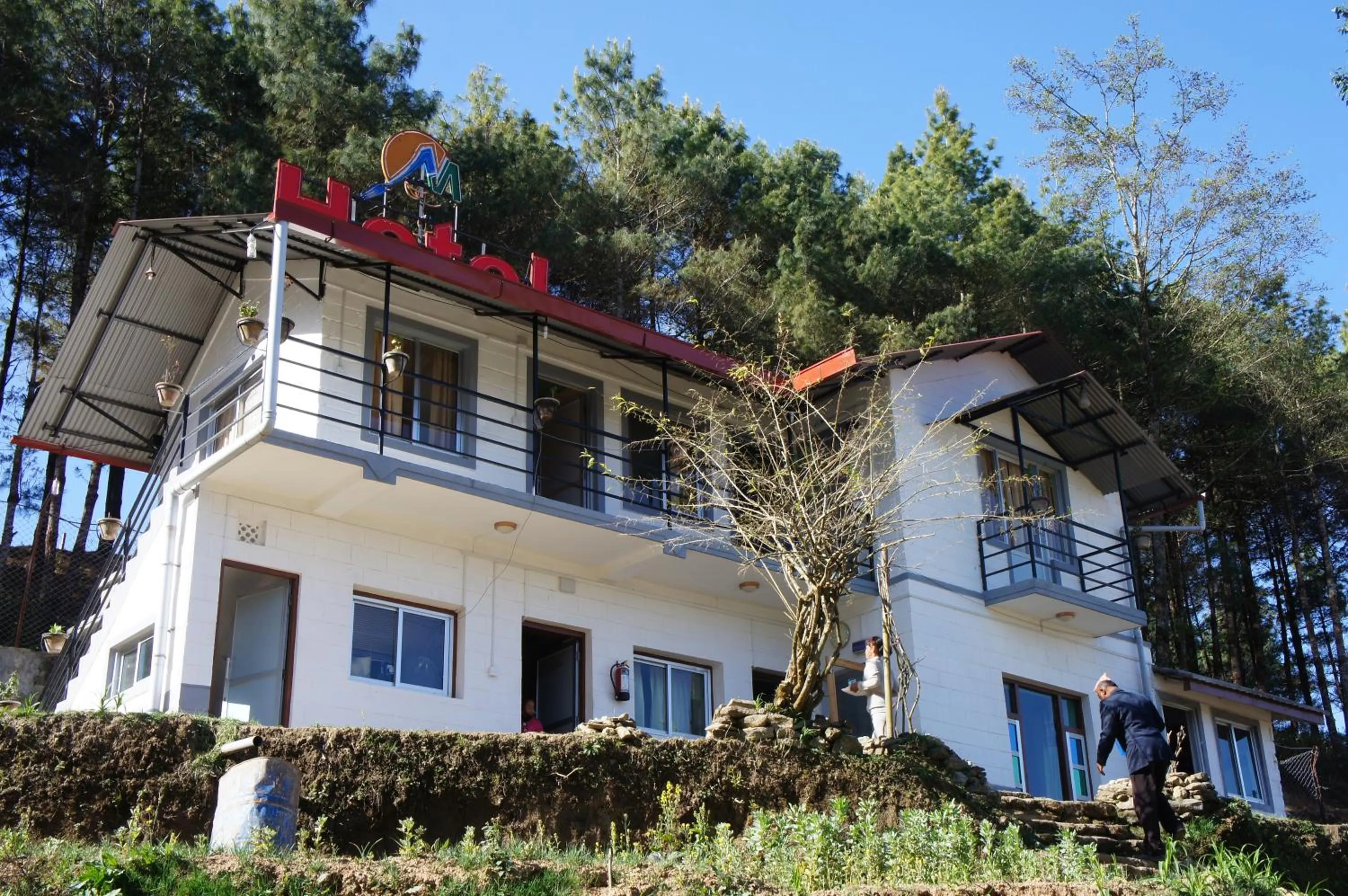 Facade/entrance in Hotel Mount Paradise