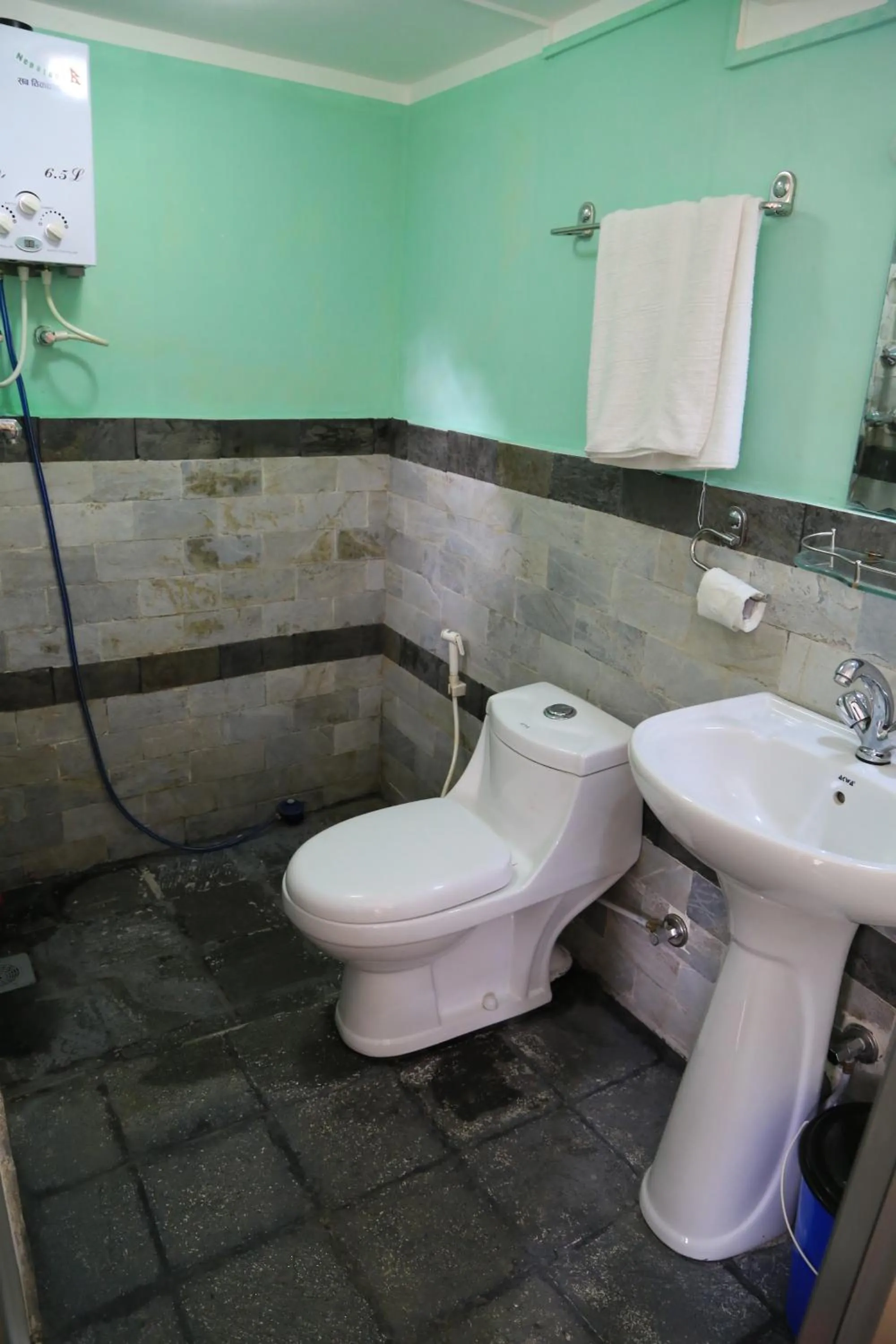 Shower in Hotel Mount Paradise