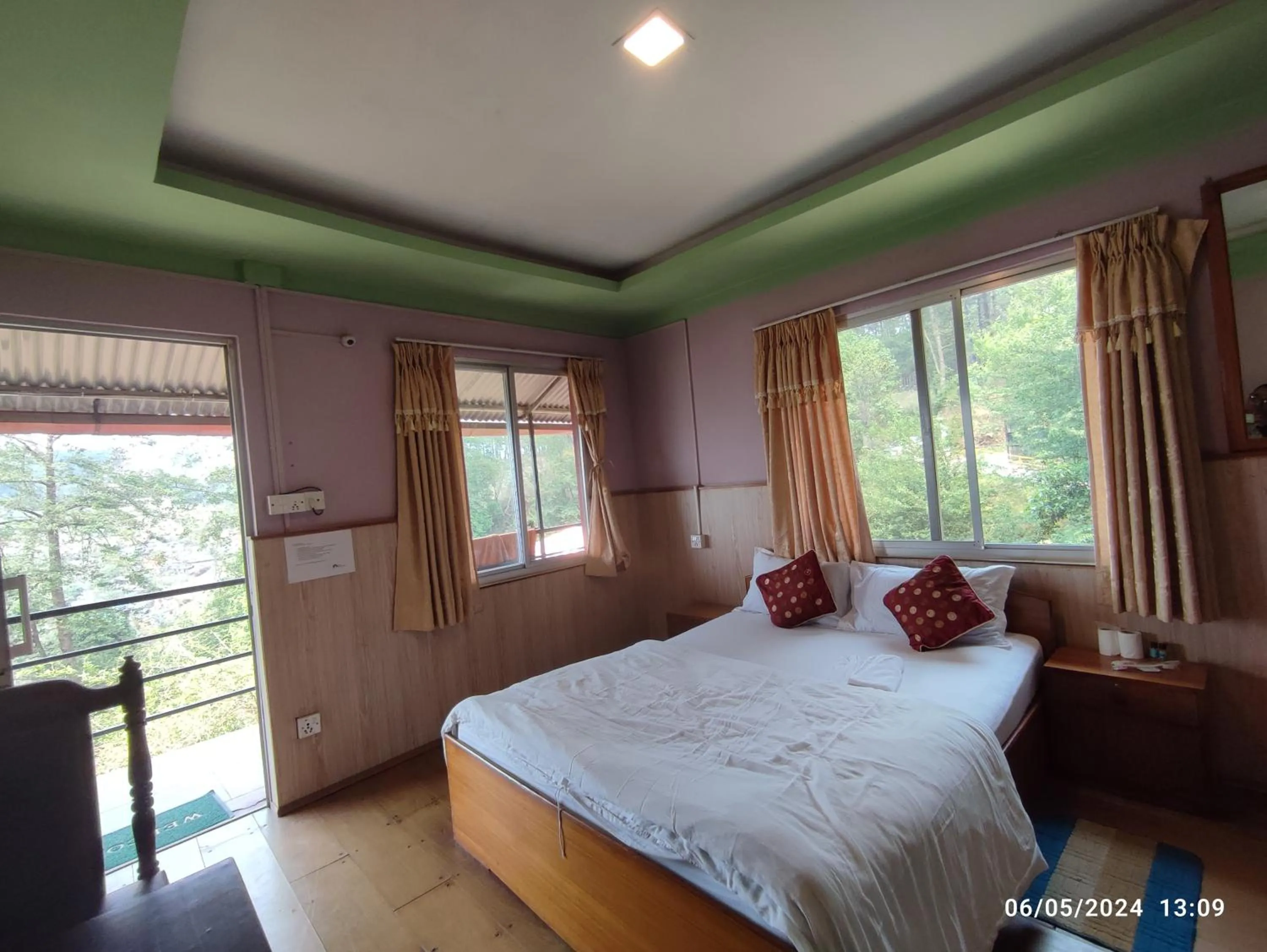 Bedroom, Bed in Hotel Mount Paradise