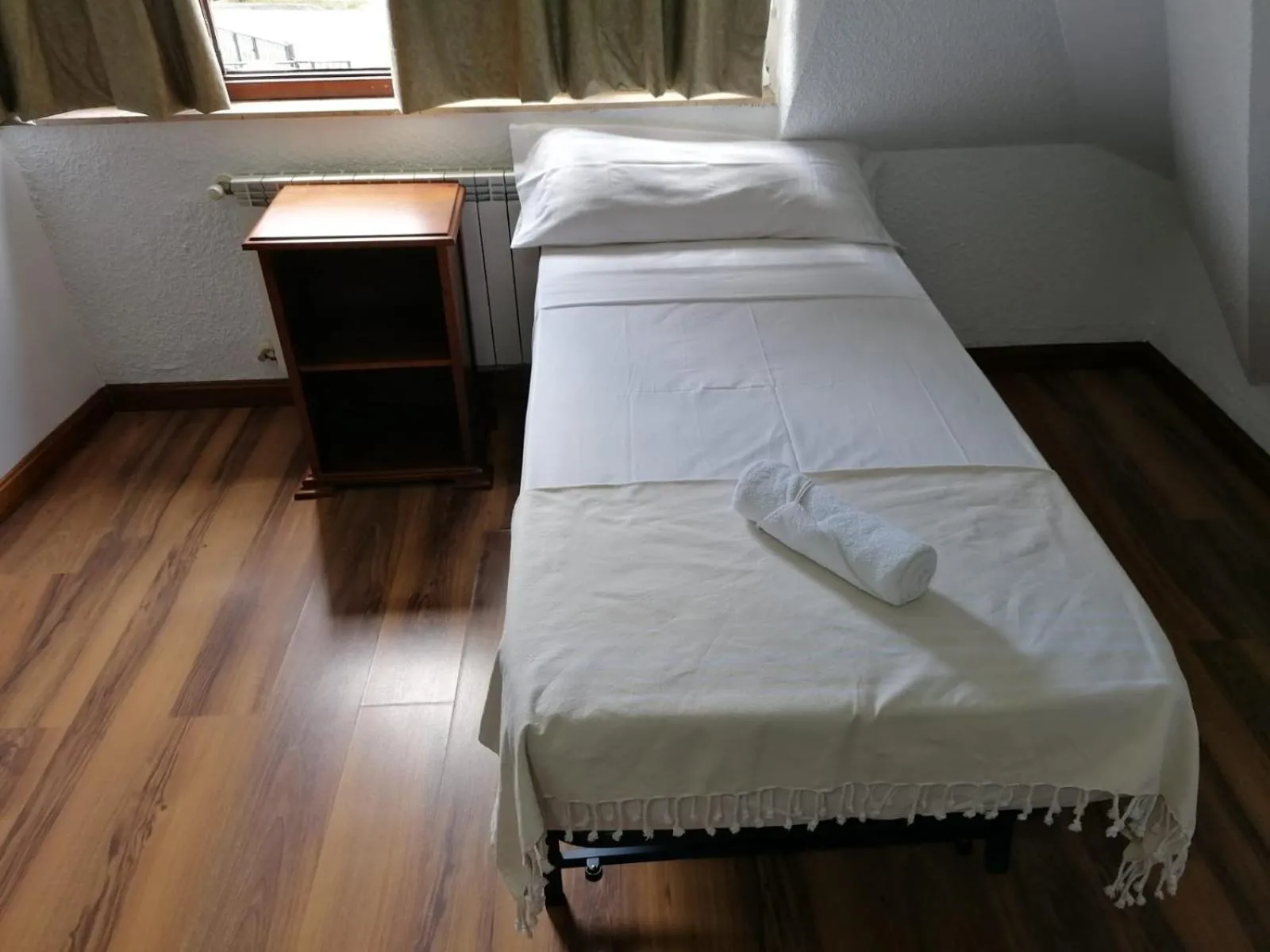 Bedroom, Bed in Hello Astur Green