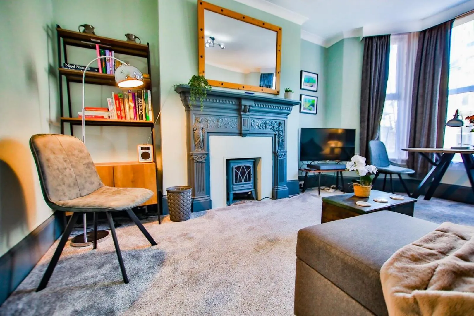 Living room in Welcome to Nelson's Quarters