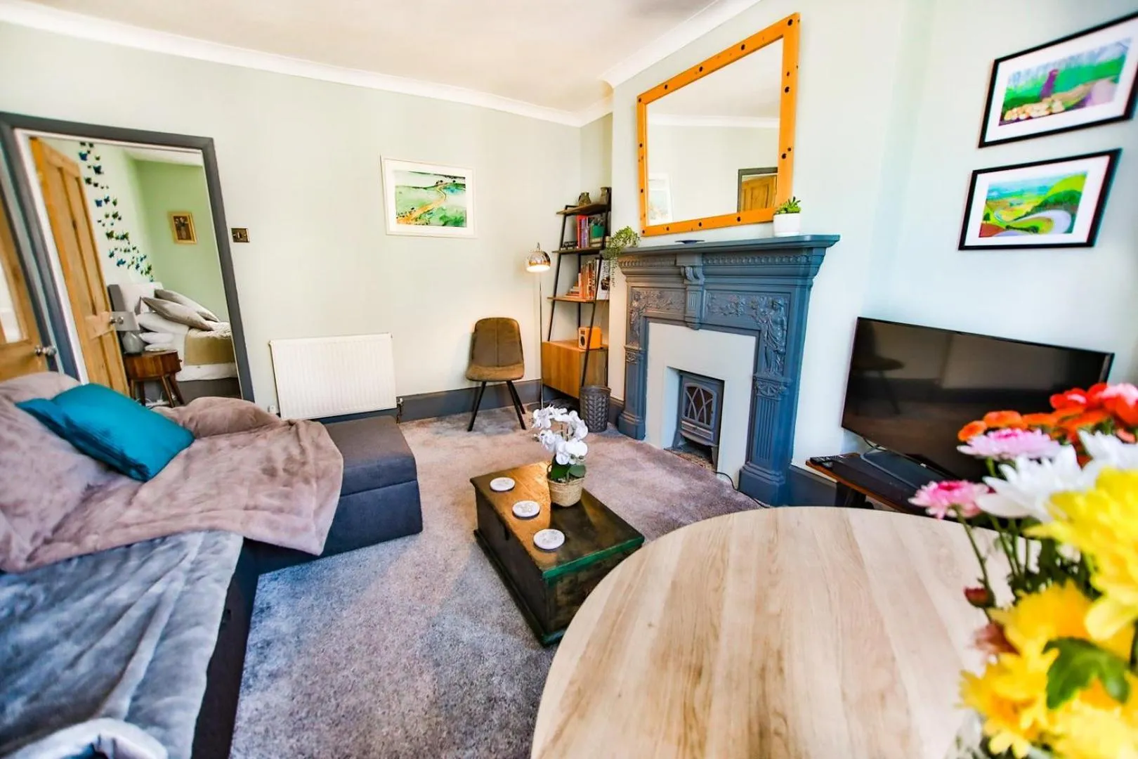 Living room in Welcome to Nelson's Quarters