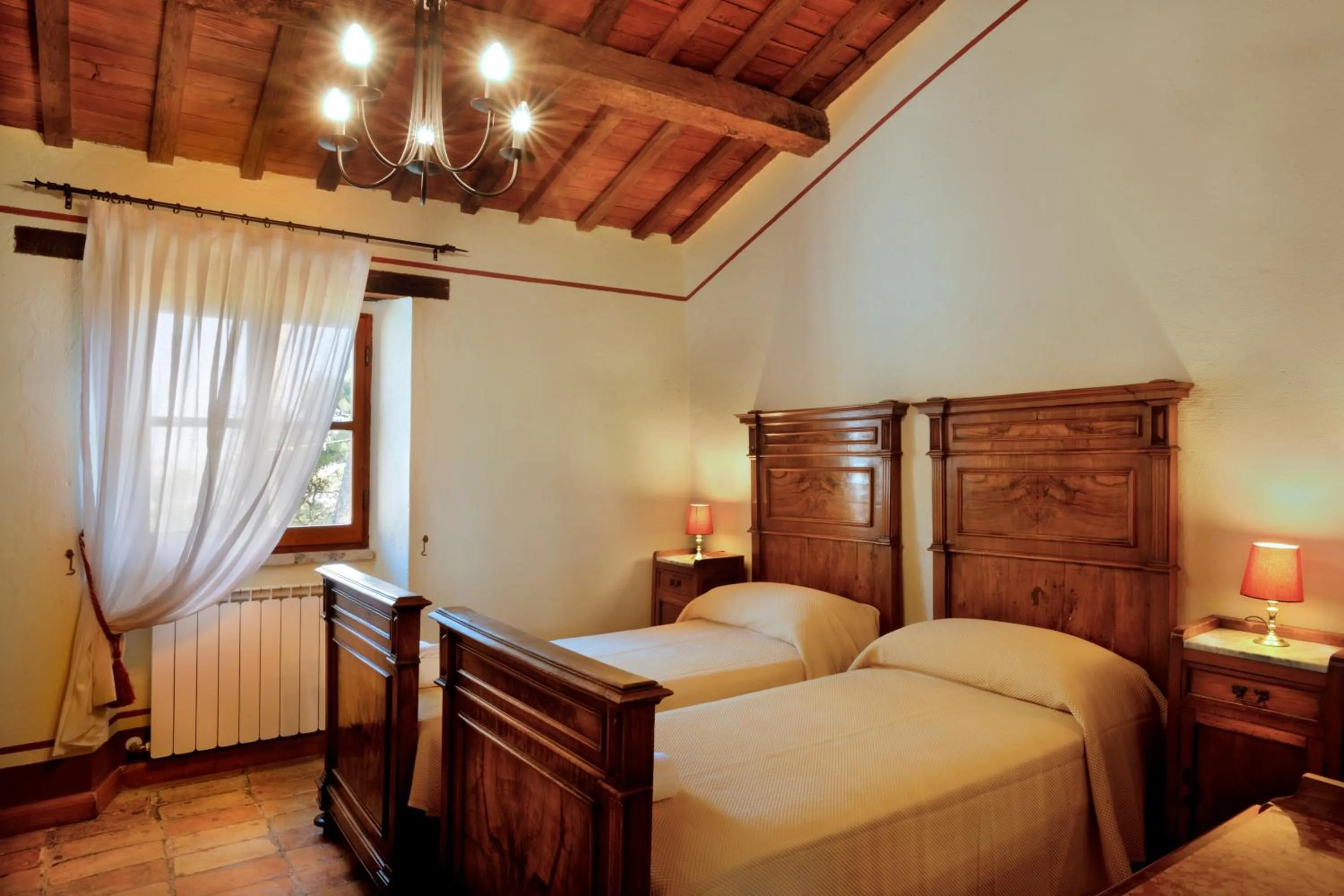 Bedroom, Bed in Albergo Diffuso Borgo Montemaggiore