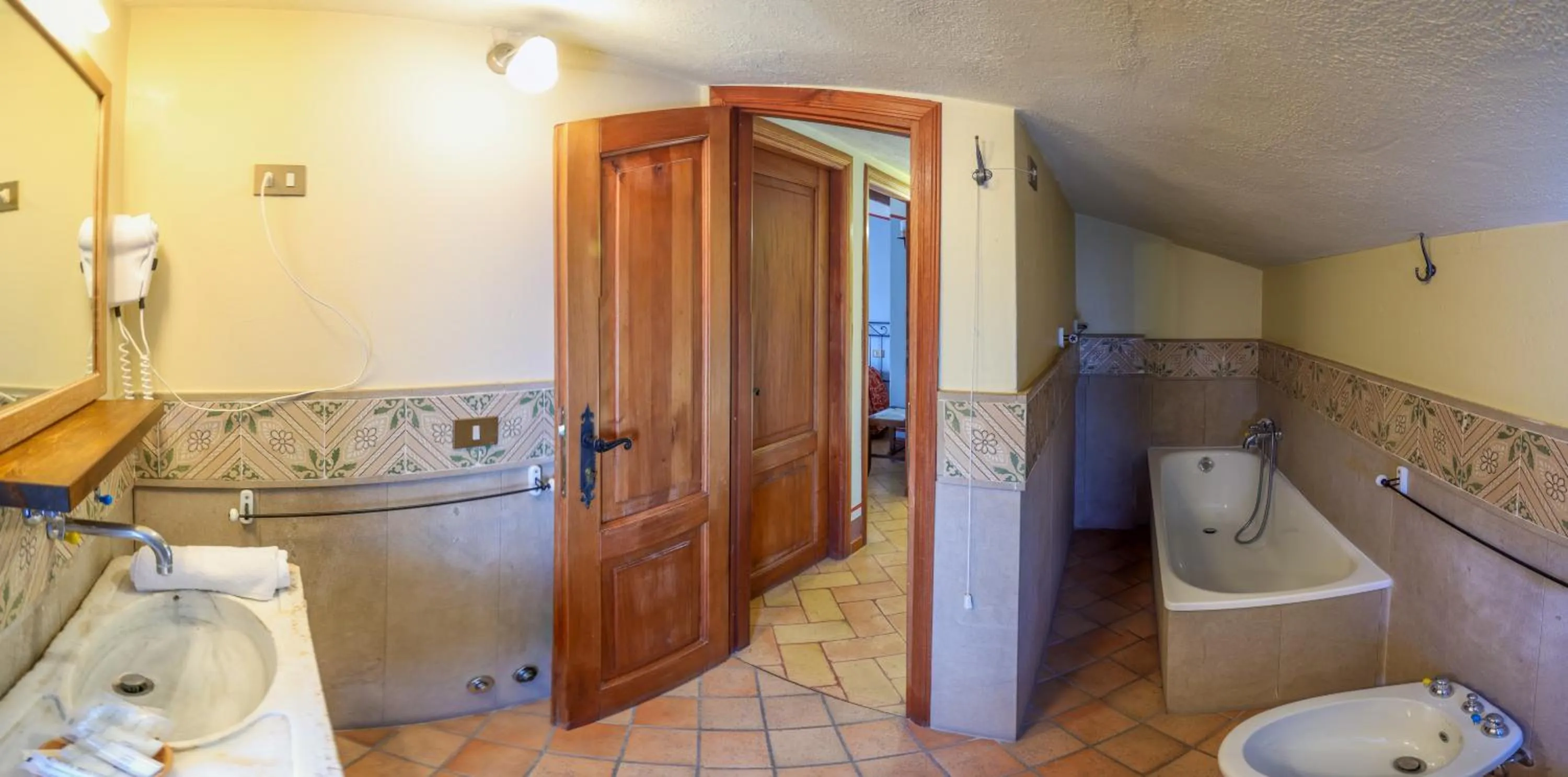 Bathroom in Albergo Diffuso Borgo Montemaggiore