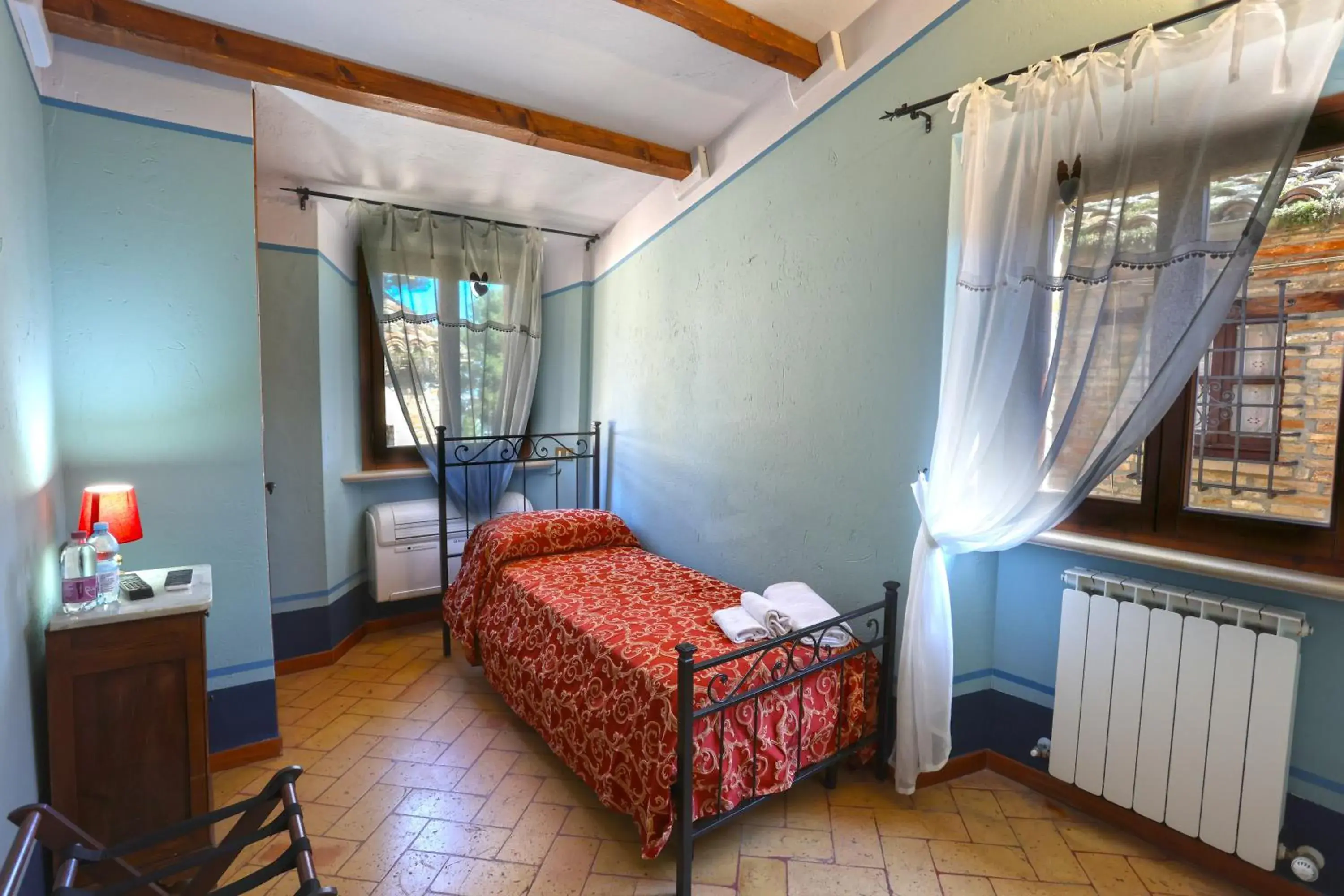 Single Room in Albergo Diffuso Borgo Montemaggiore Single Room in Albergo Diffuso Borgo Montemaggiore