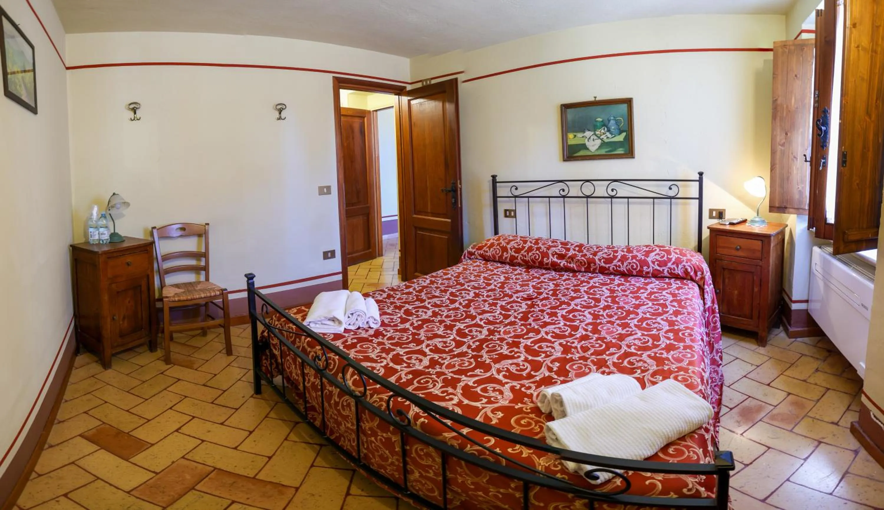 Bedroom, Bed in Albergo Diffuso Borgo Montemaggiore