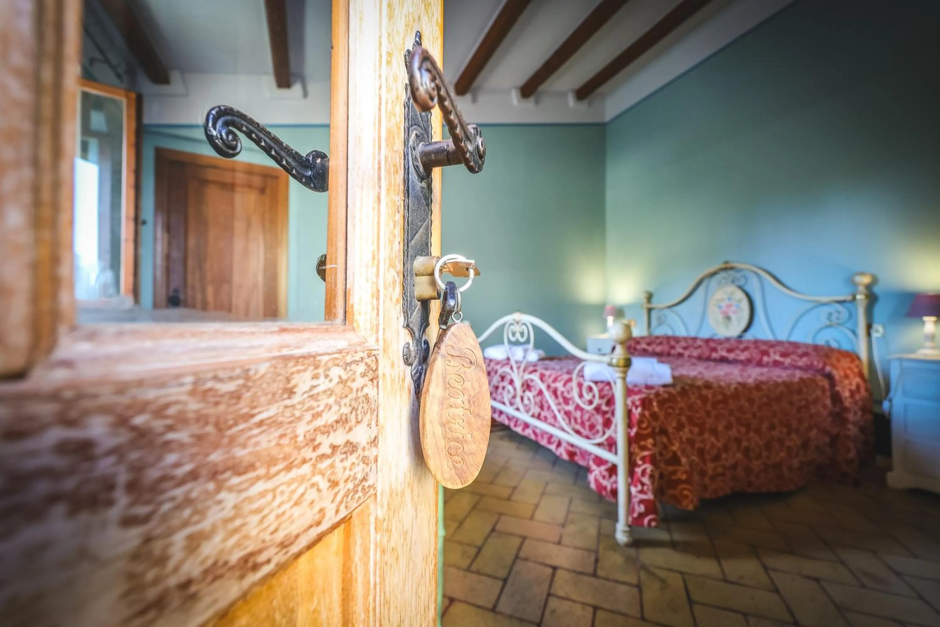 Photo of the whole room, Bed in Albergo Diffuso Borgo Montemaggiore