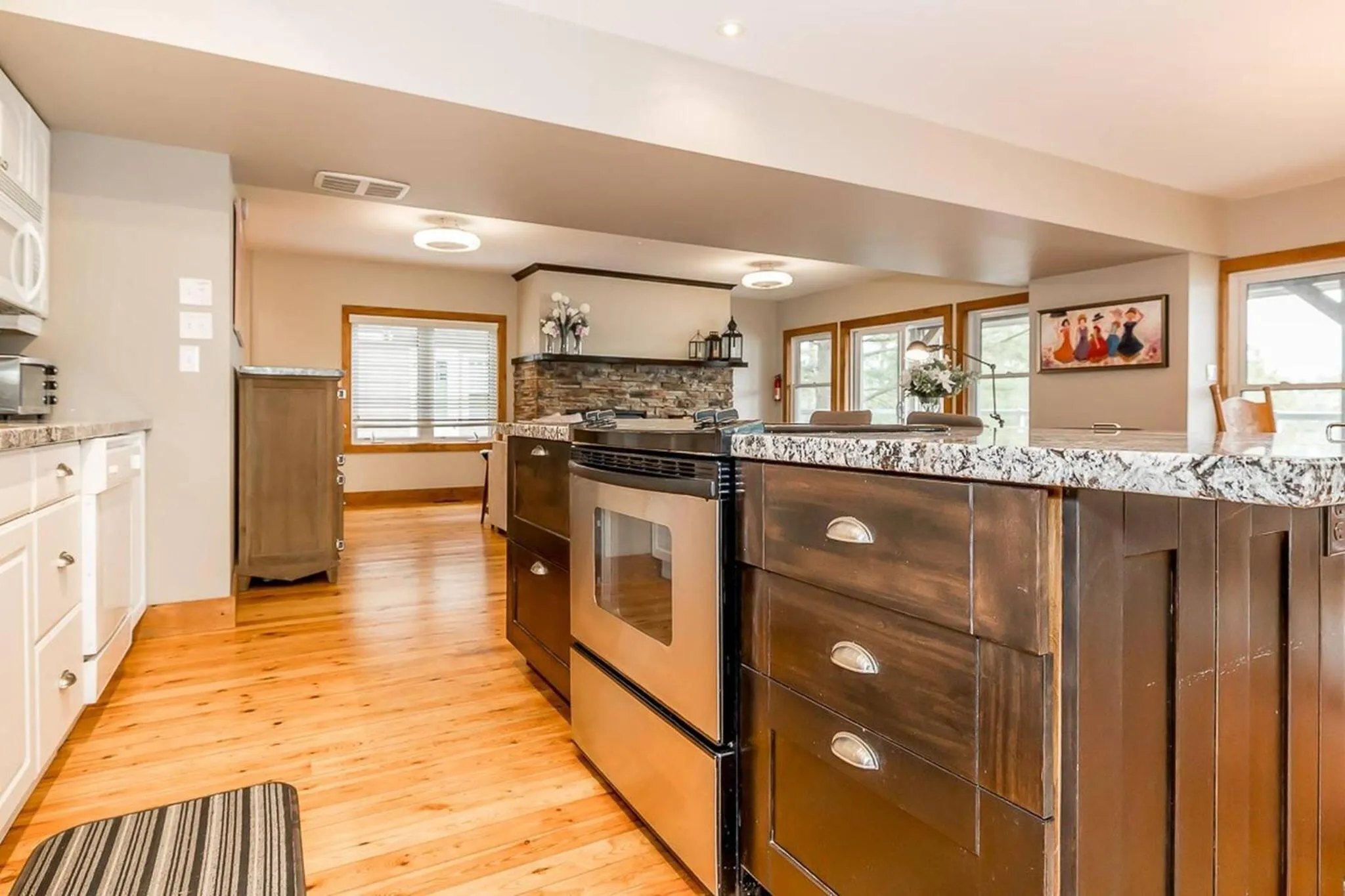 Muskoka Lakeshore Cottage Bliss