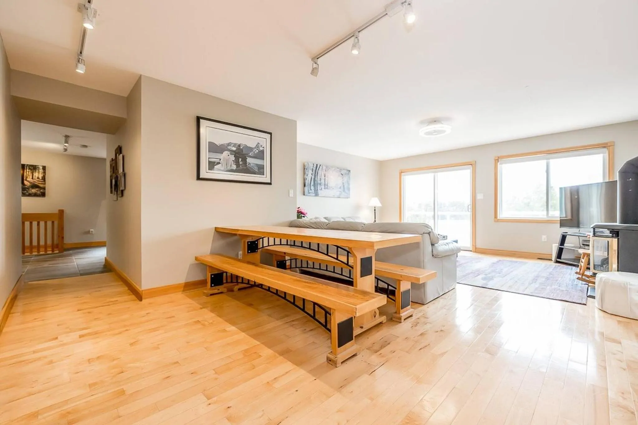 Muskoka Lakeshore Cottage Bliss