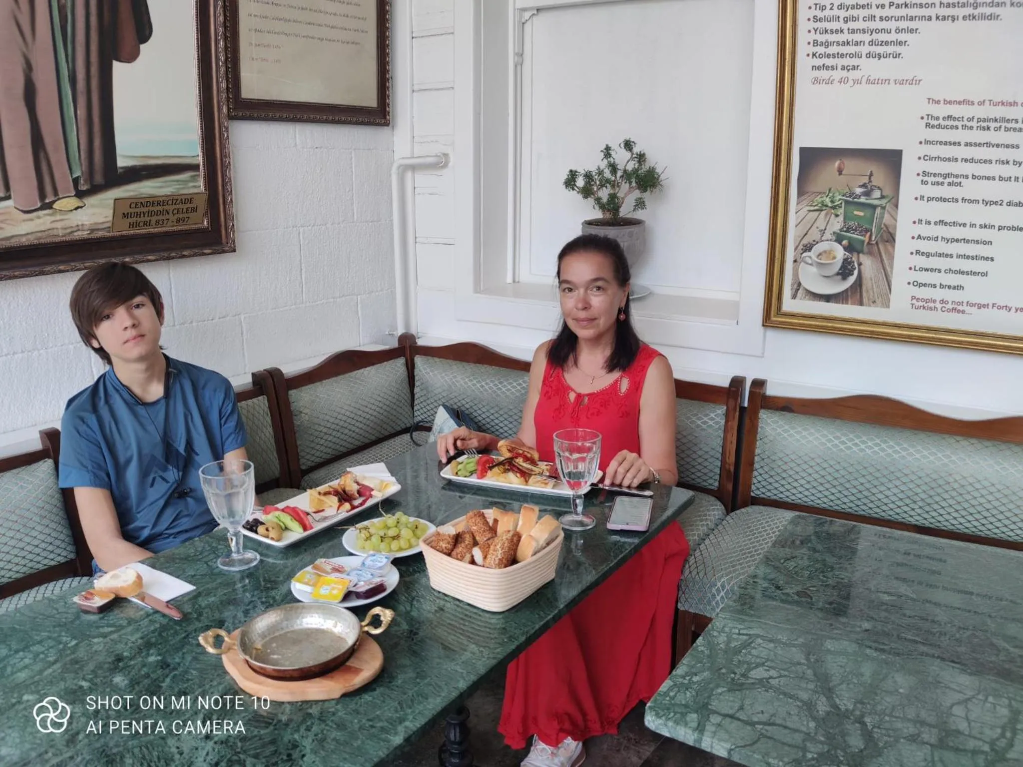 Restaurant/places to eat in Solomon's Mansion Hotel Istanbul