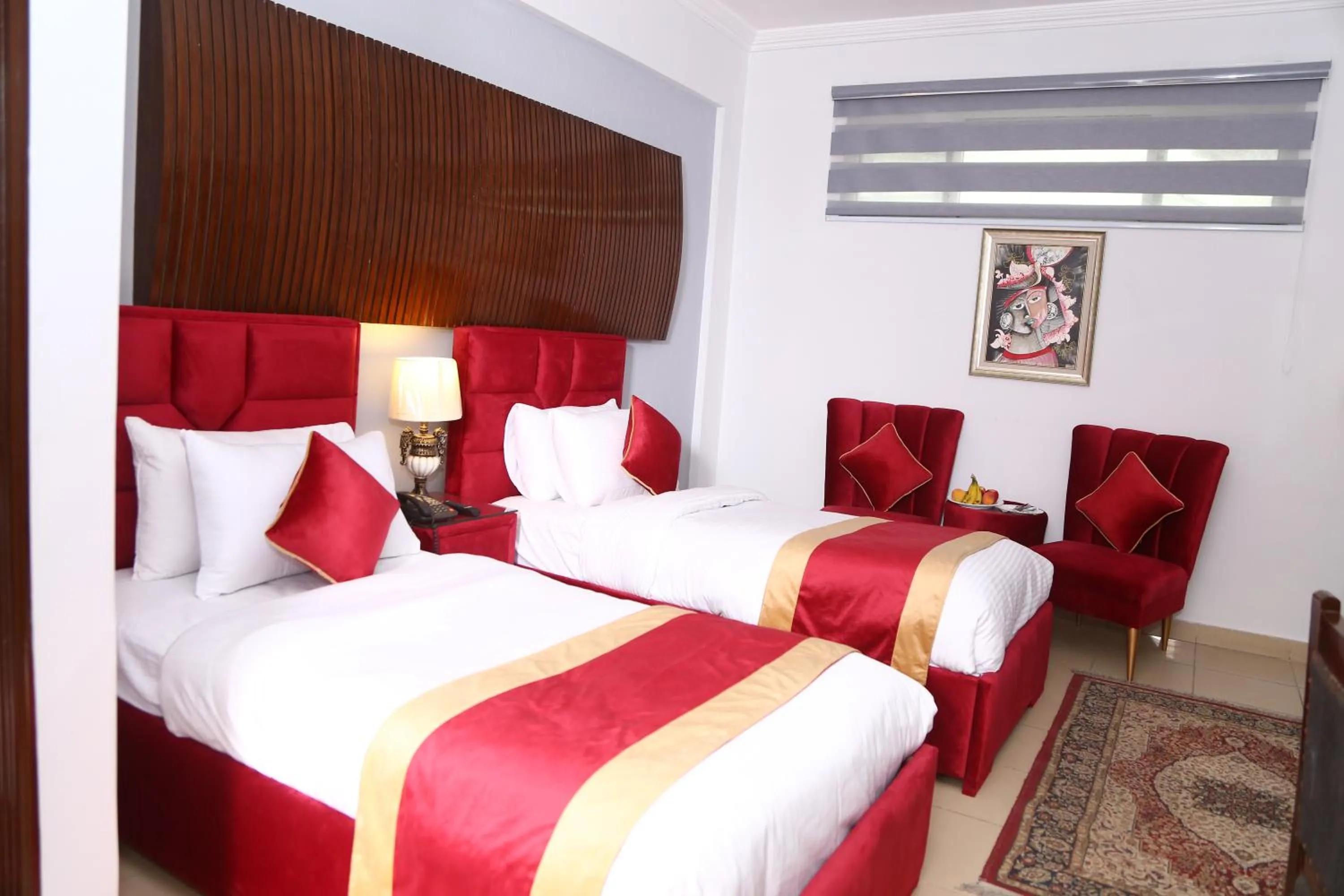 Photo of the whole room, Bed in Premier Inn Express Gulberg Lahore