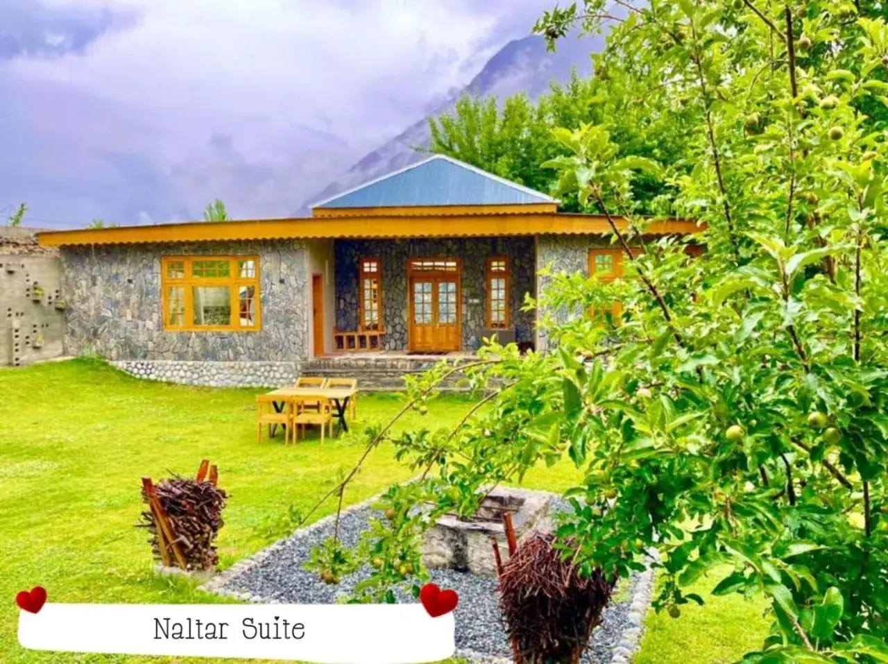 Suite with Mountain View in Das-e-Basi Suite with Mountain View in Das-e-Basi