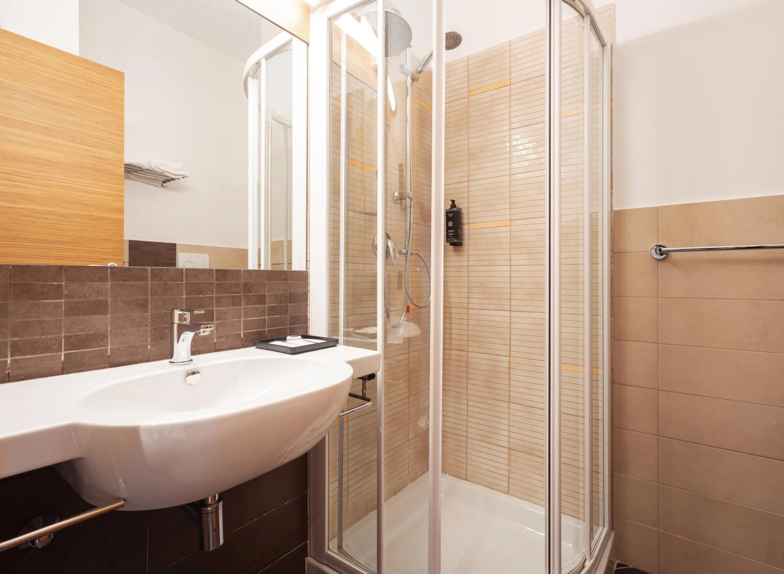 Shower in Mood Hotel