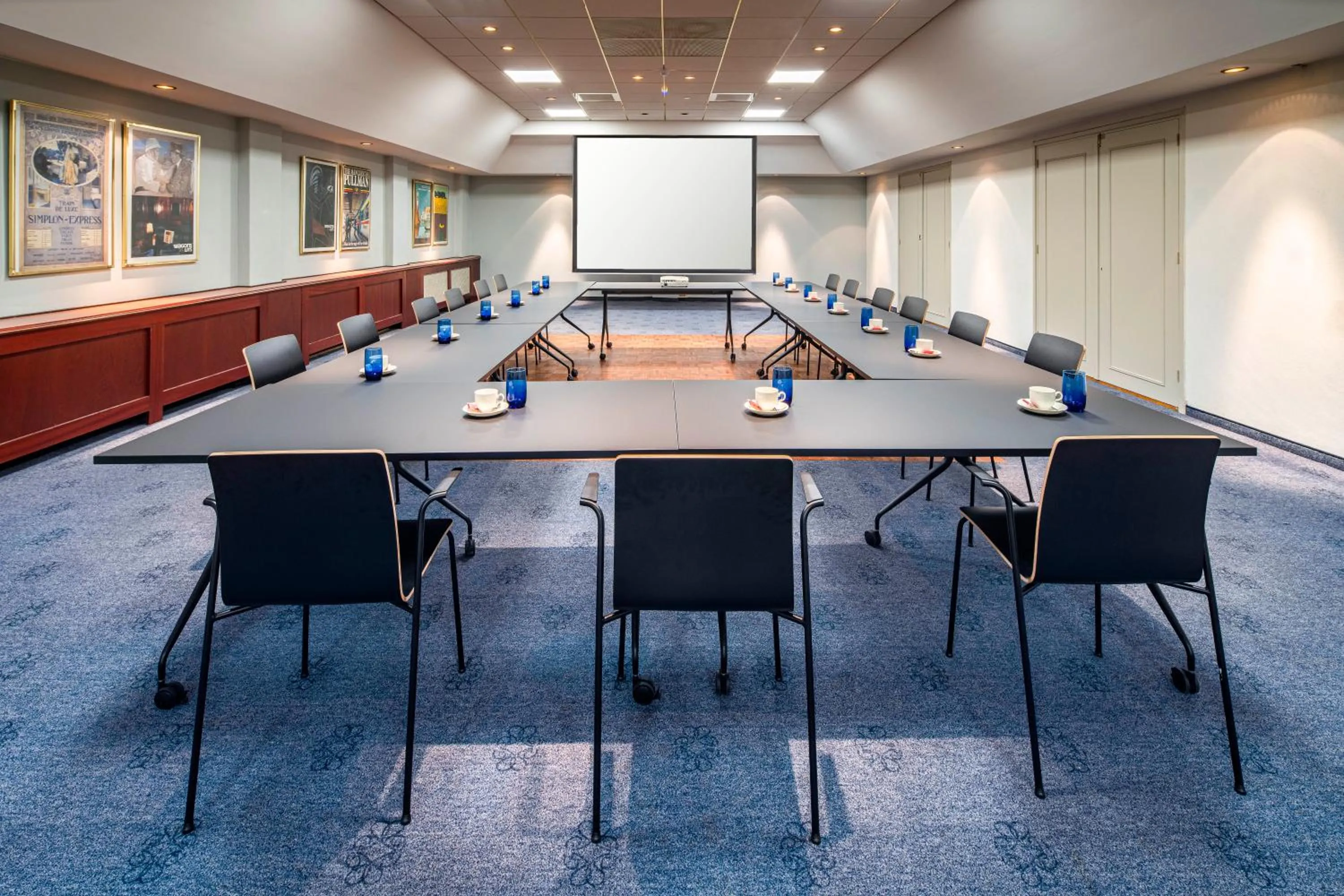 Business facilities in The Rosendale