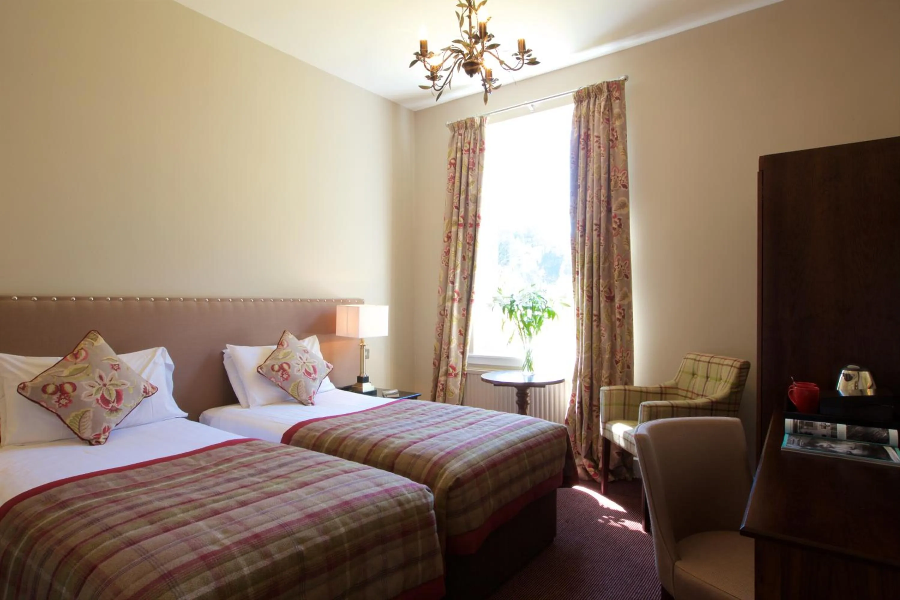 Bedroom, Bed in Stonefield Castle Hotel ‘A Bespoke Hotel’