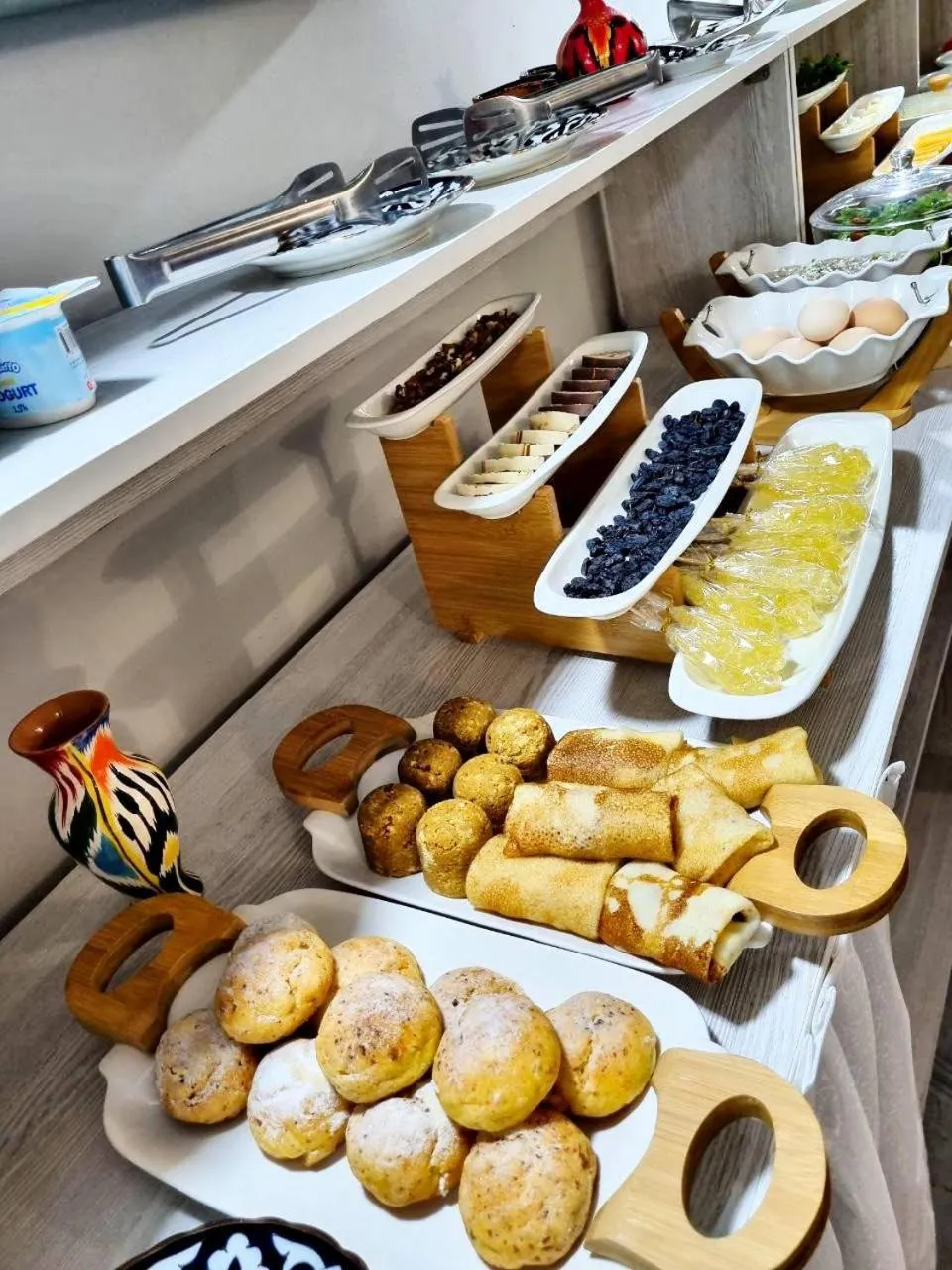 Buffet breakfast in Bobosh Boutique