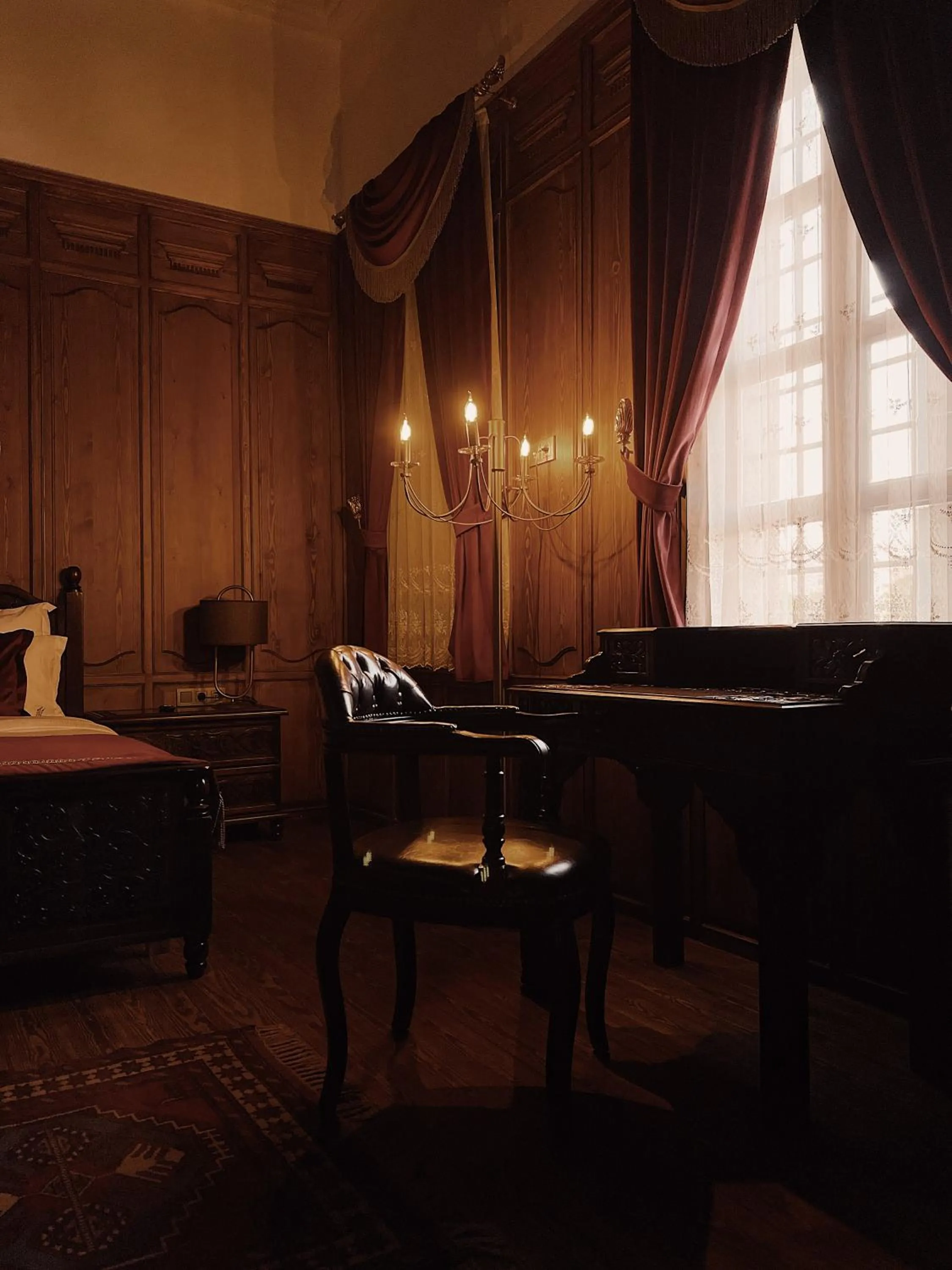 Seating area in Four Mansions Hotel