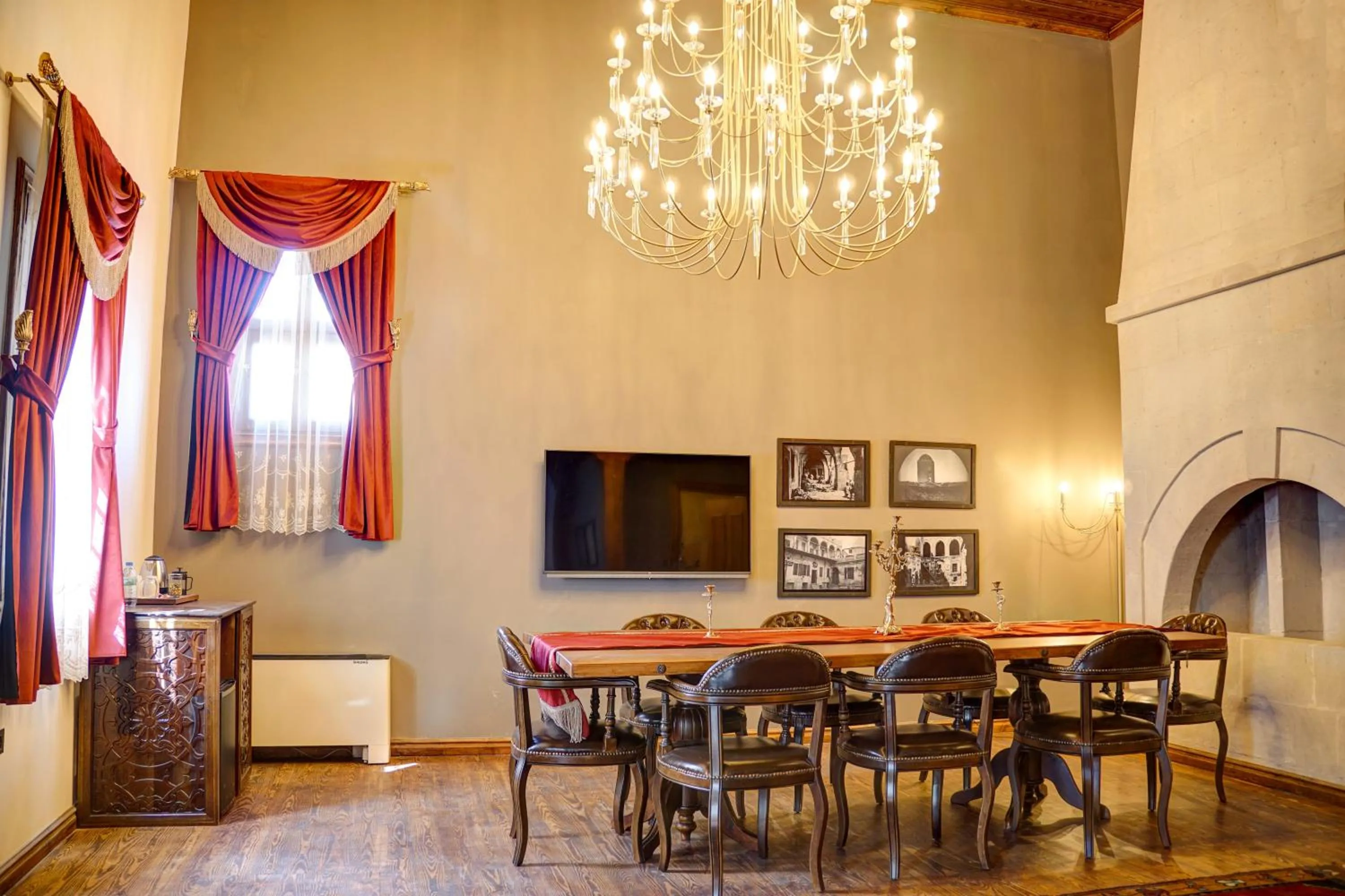 Seating area in Four Mansions Hotel