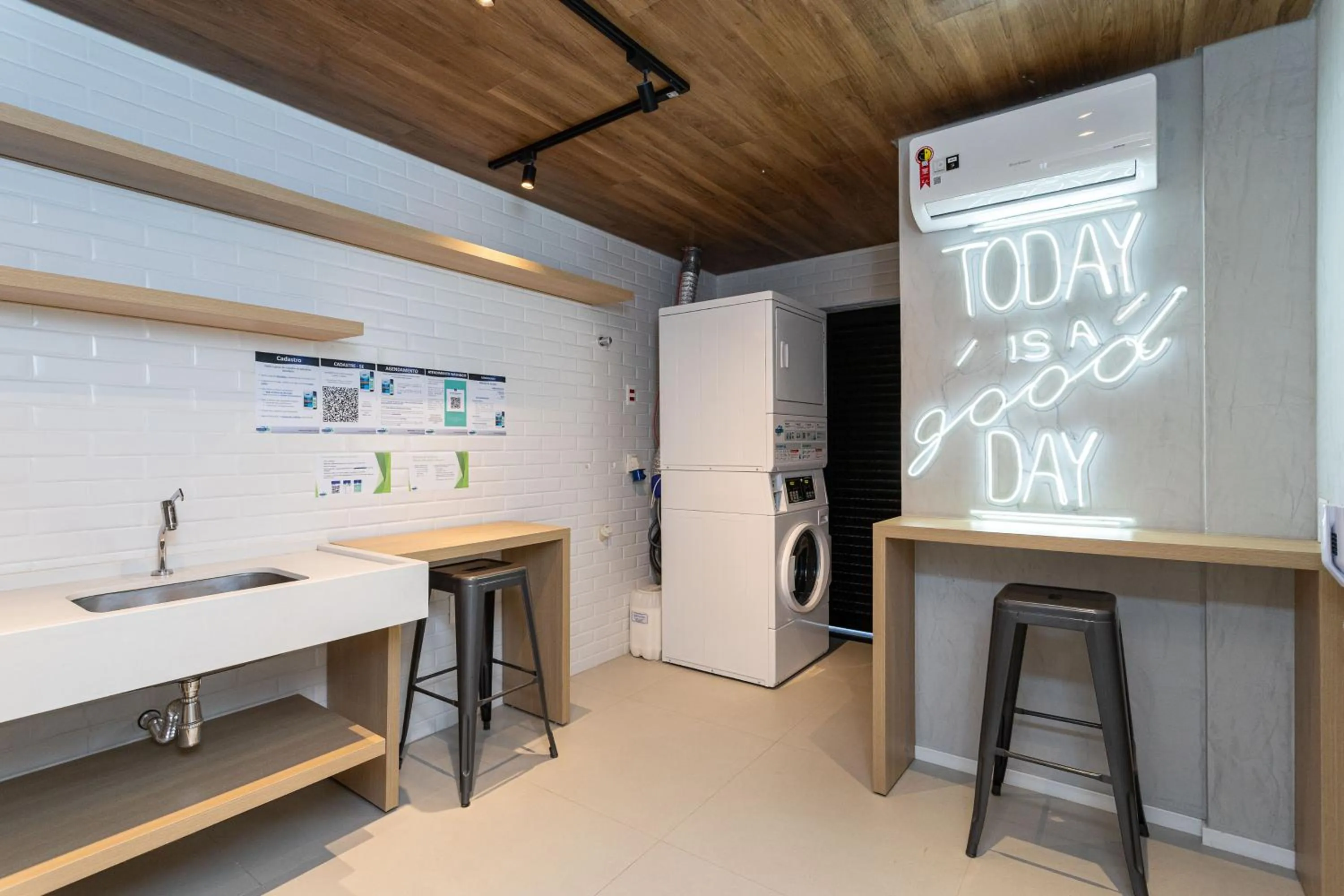 Property building in Charlie Pamplona Jardim Paulista