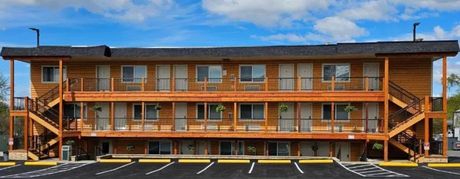 Property building in Eagle River Lodge