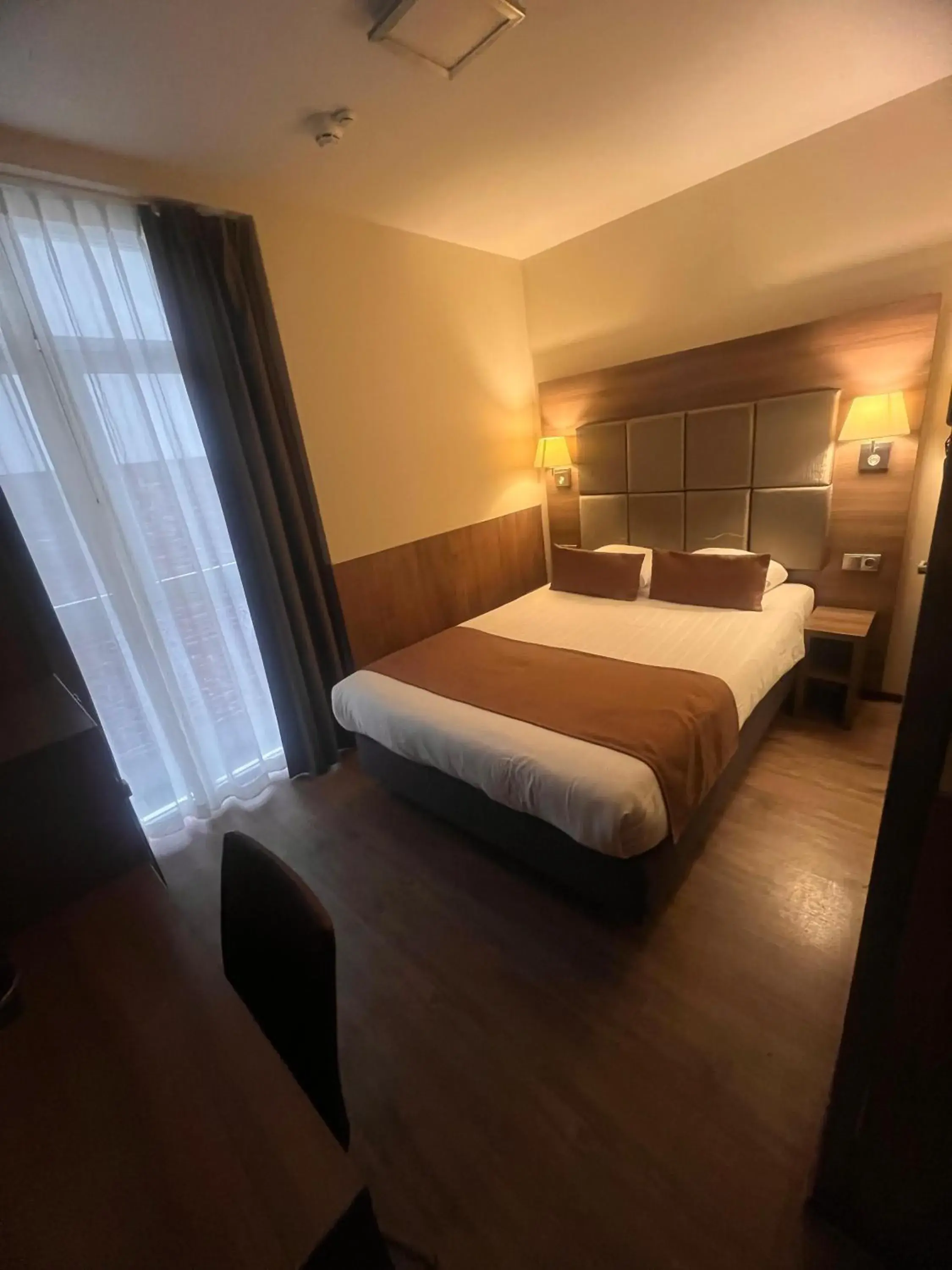 Small Double Room in OZO Hotels Cordial Amsterdam Small Double Room in OZO Hotels Cordial Amsterdam