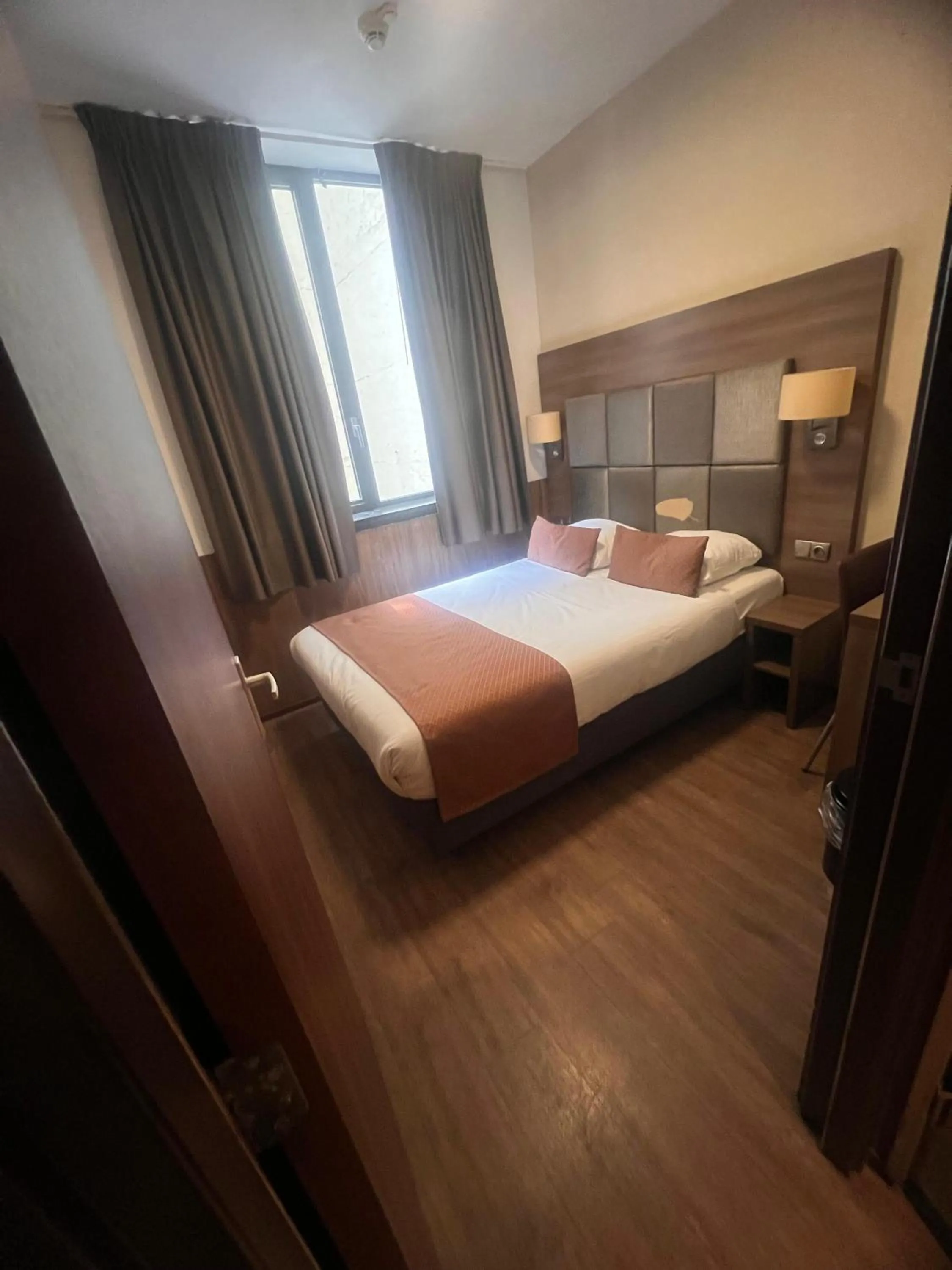 Bed in OZO Hotels Cordial Amsterdam