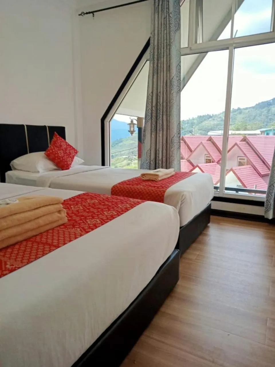 Bed in KUNDASANG MOUNT GARDEN