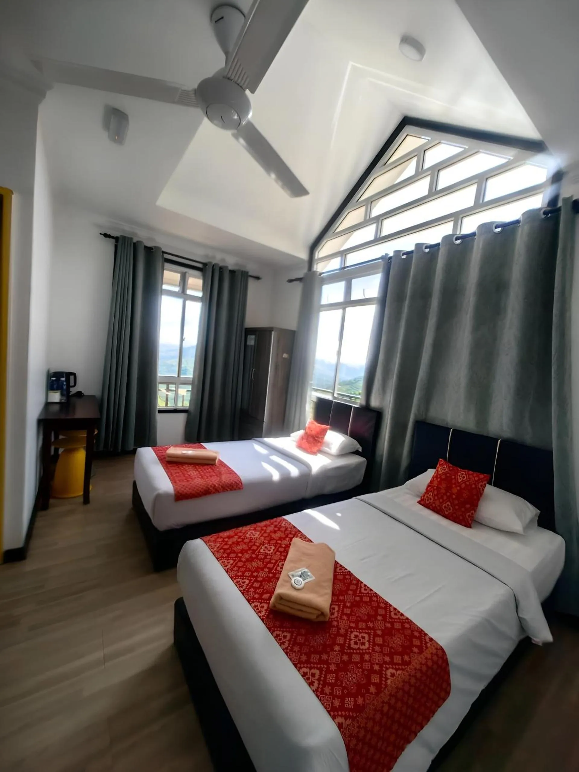 Bed in KUNDASANG MOUNT GARDEN