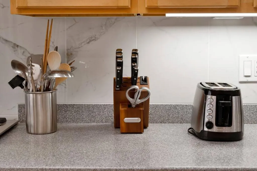 Stunning 2BR w/ 1BA Home near BART