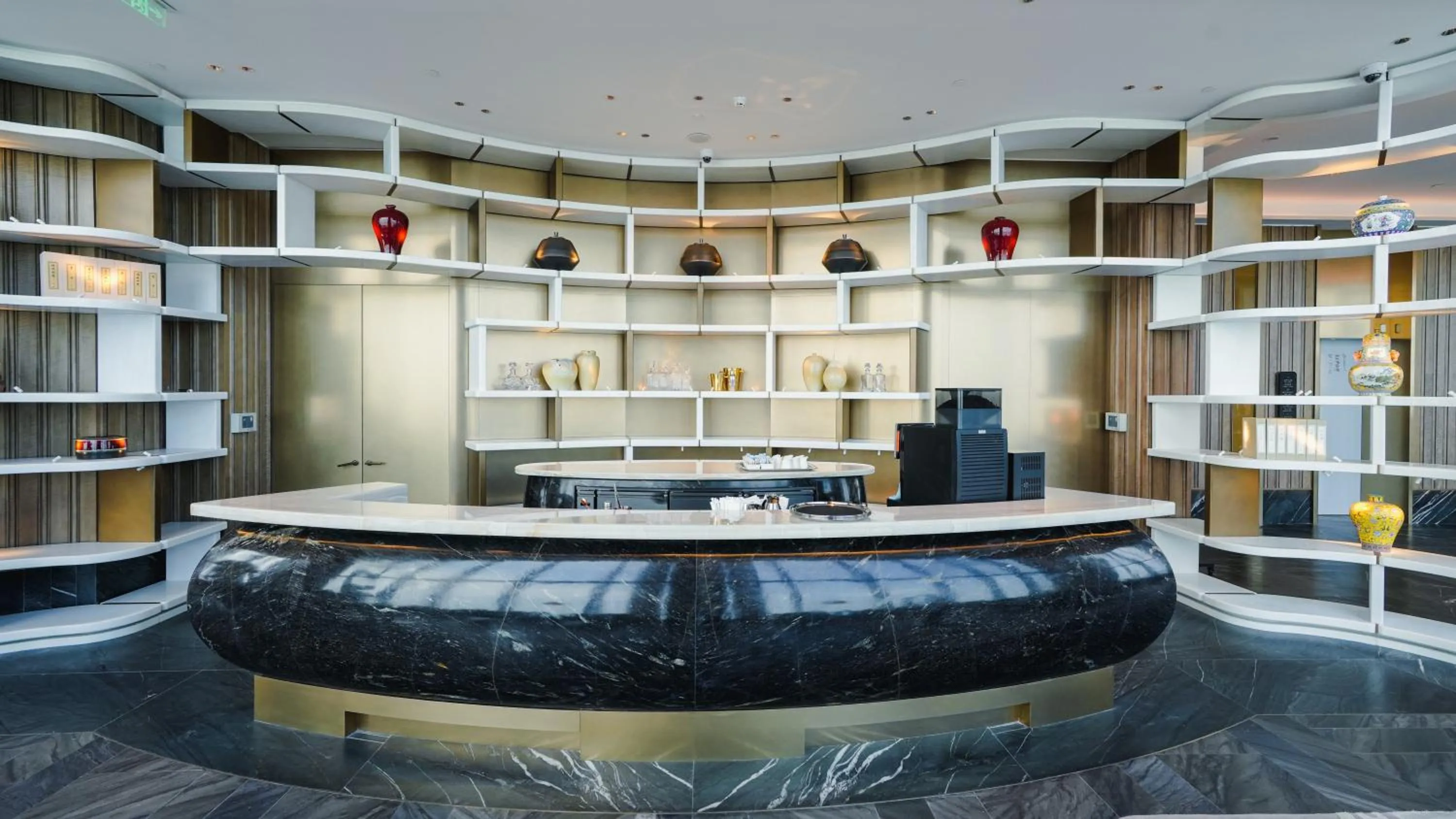 Lobby or reception in Diaoyutai Hotel Qingdao