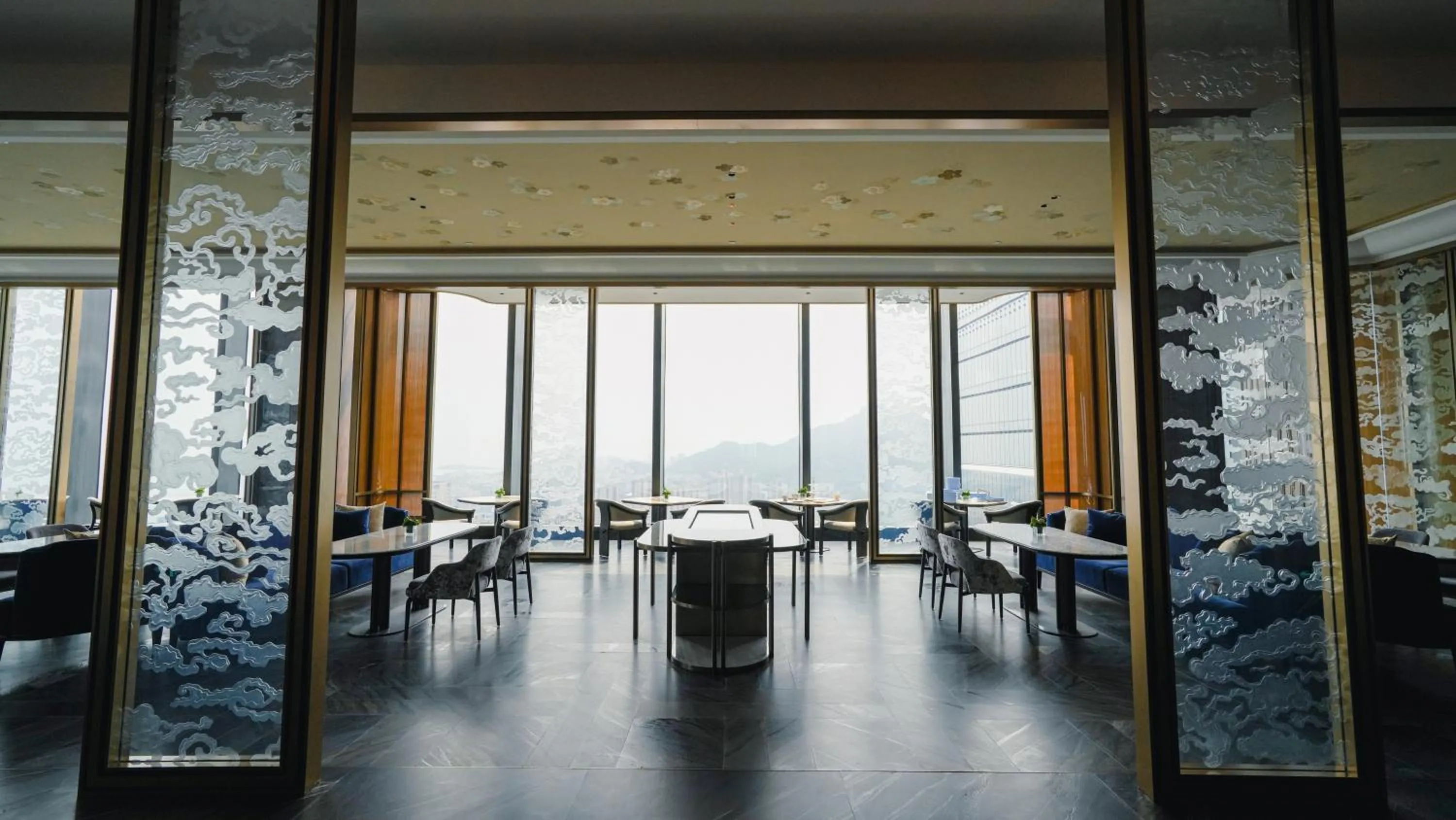 Restaurant/places to eat in Diaoyutai Hotel Qingdao