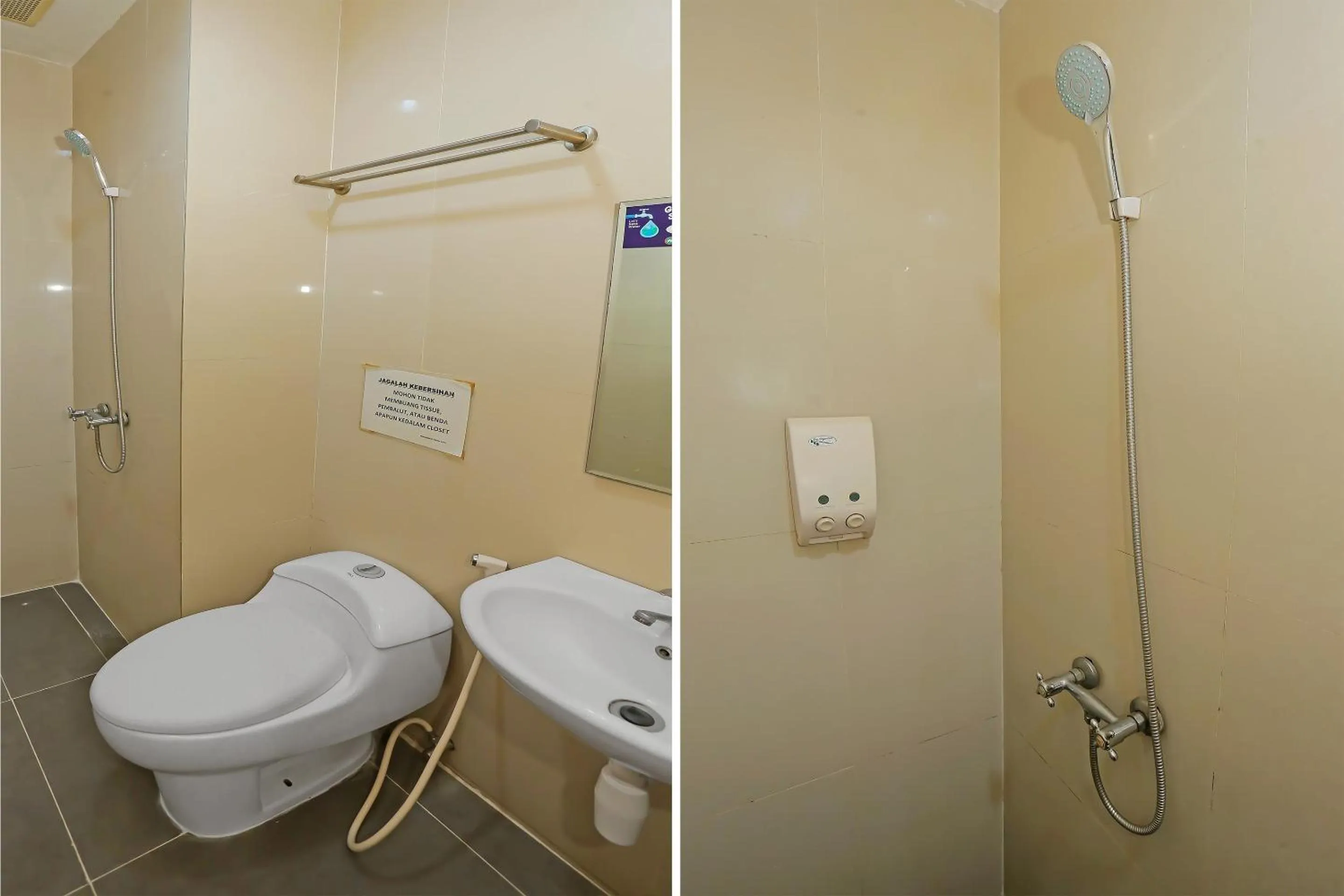 Bathroom in Townhouse OAK Hotel Fiducia Pasar Minggu