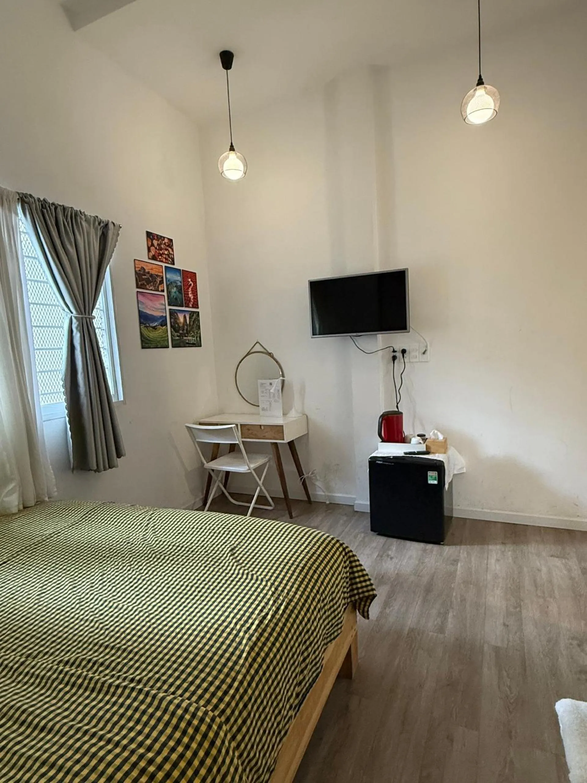 Seating area, Bed in Lily Hostel