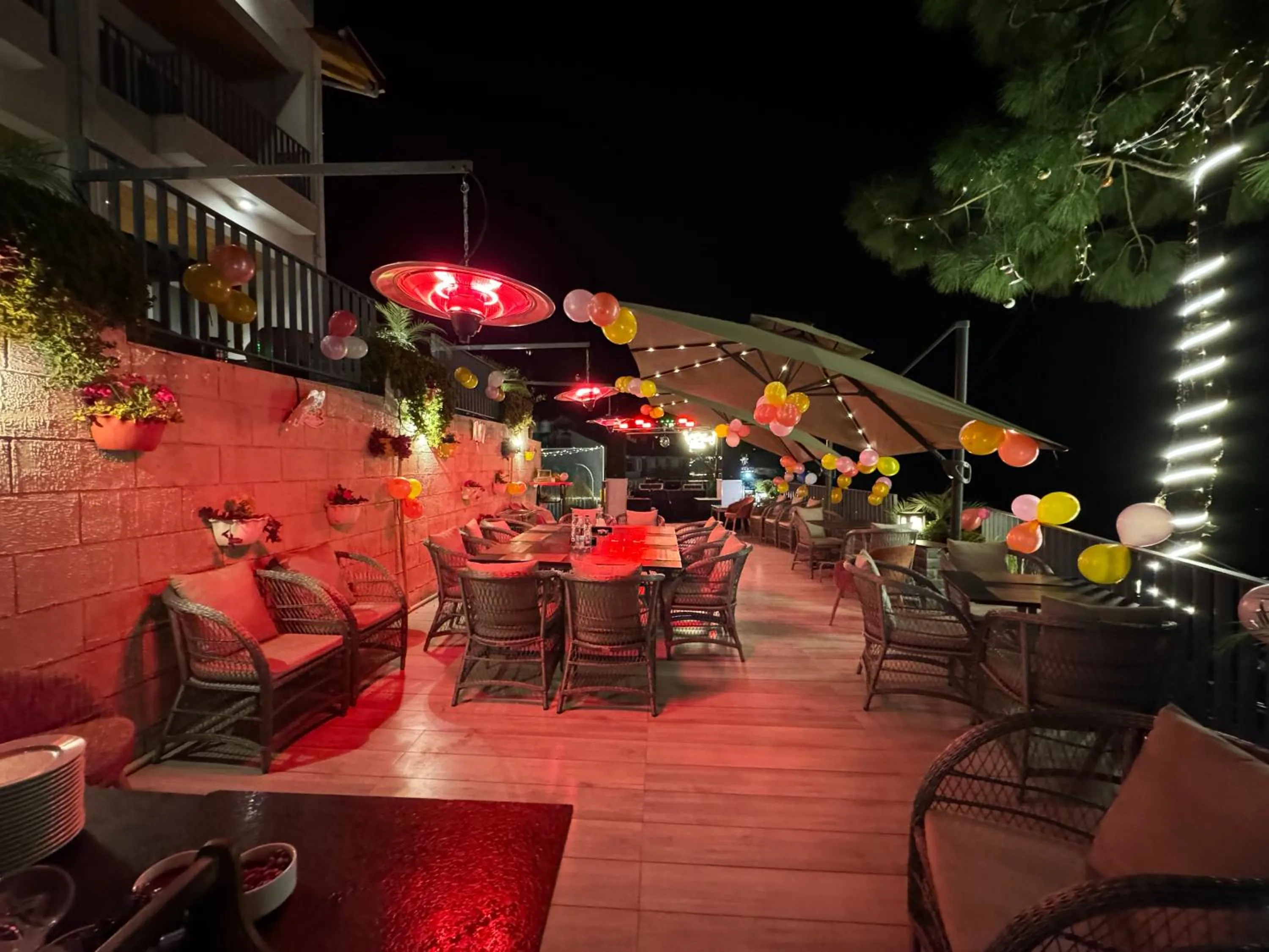 Restaurant/places to eat in OREN Kasauli