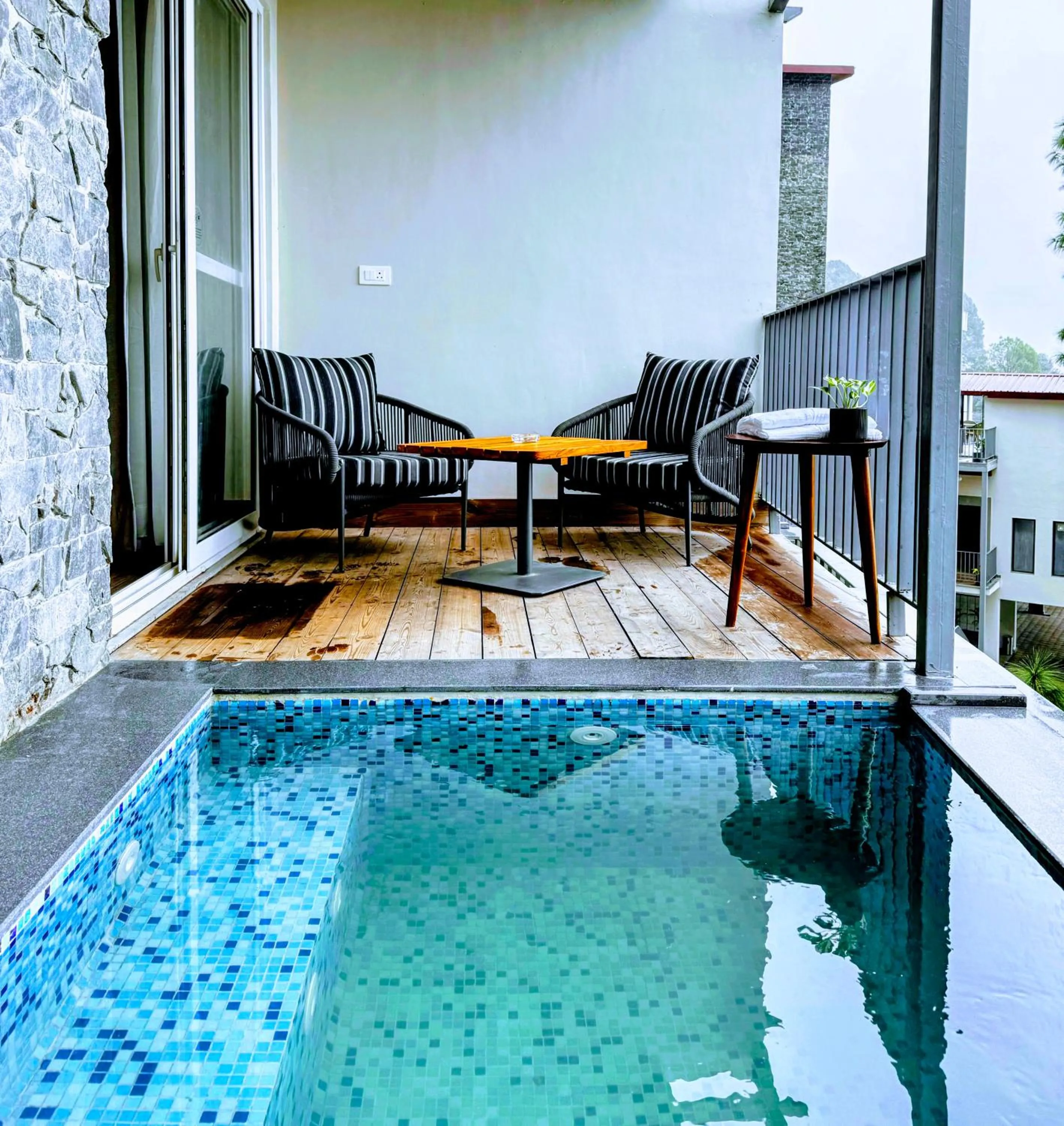 Swimming pool in OREN Kasauli