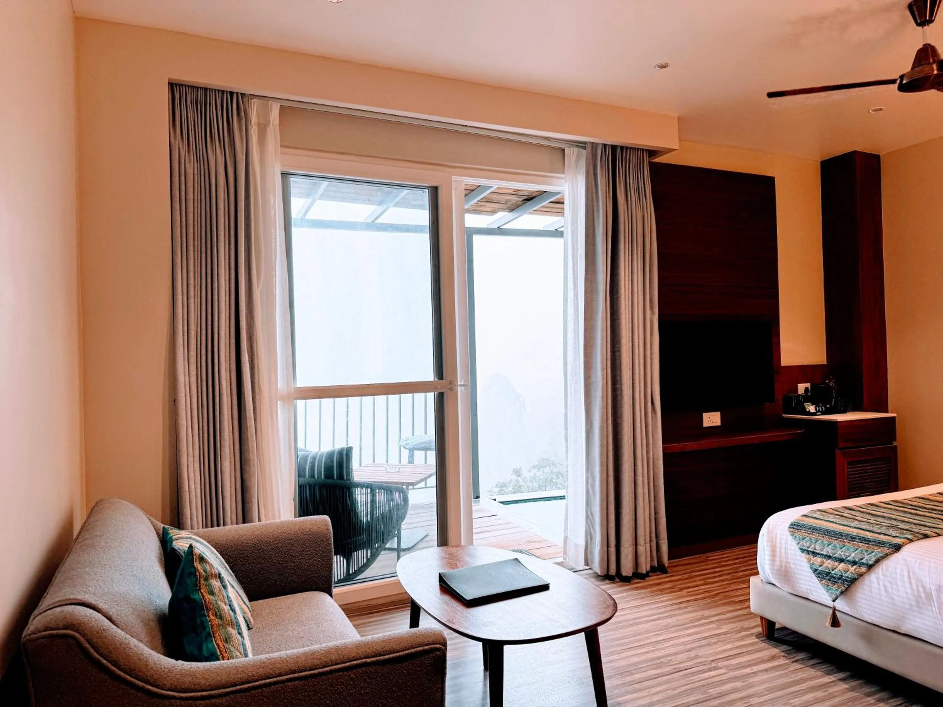 View (from property/room), Bed in OREN Kasauli