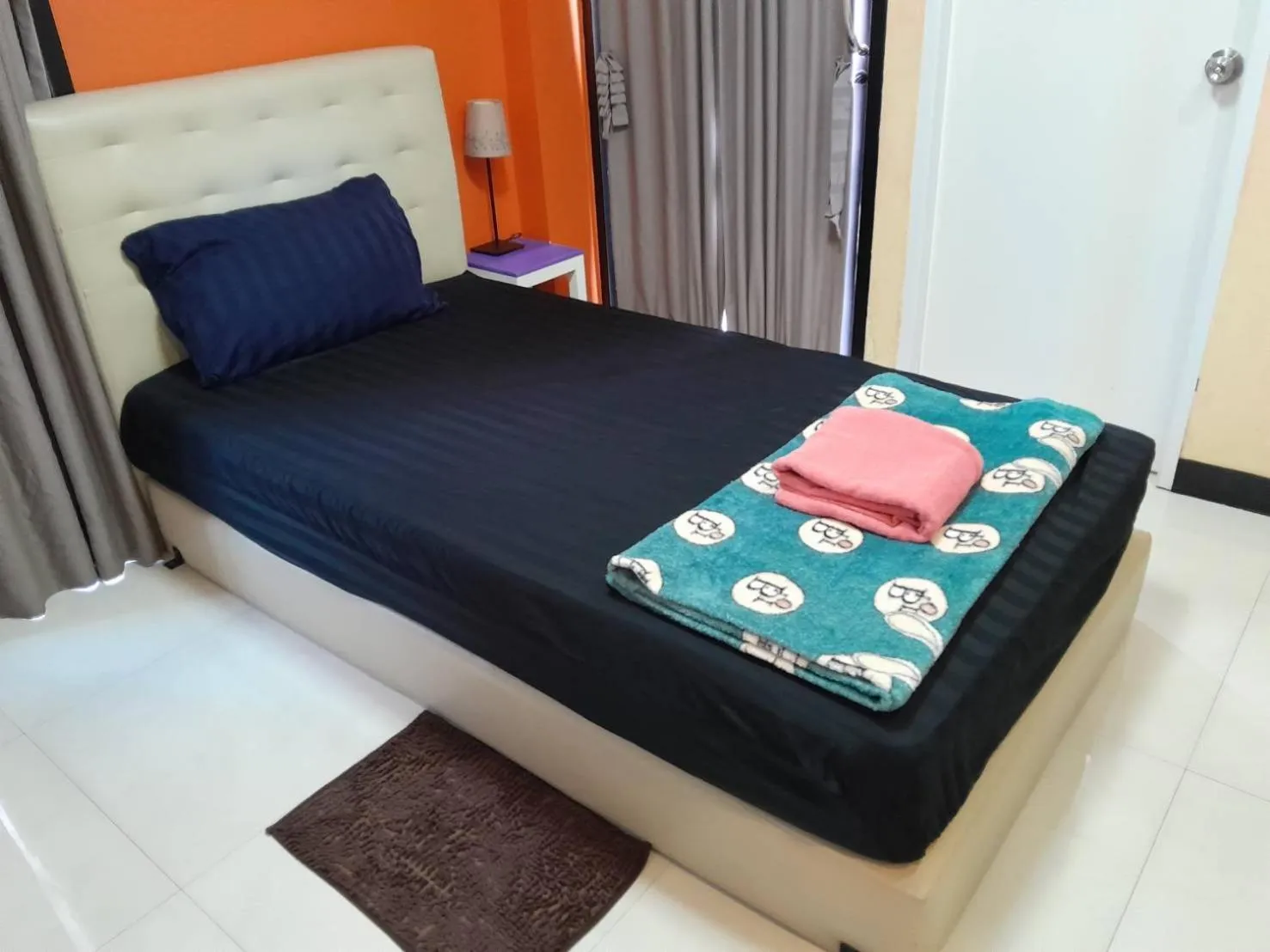 Bed in Donmueang Airport Modern bangkok