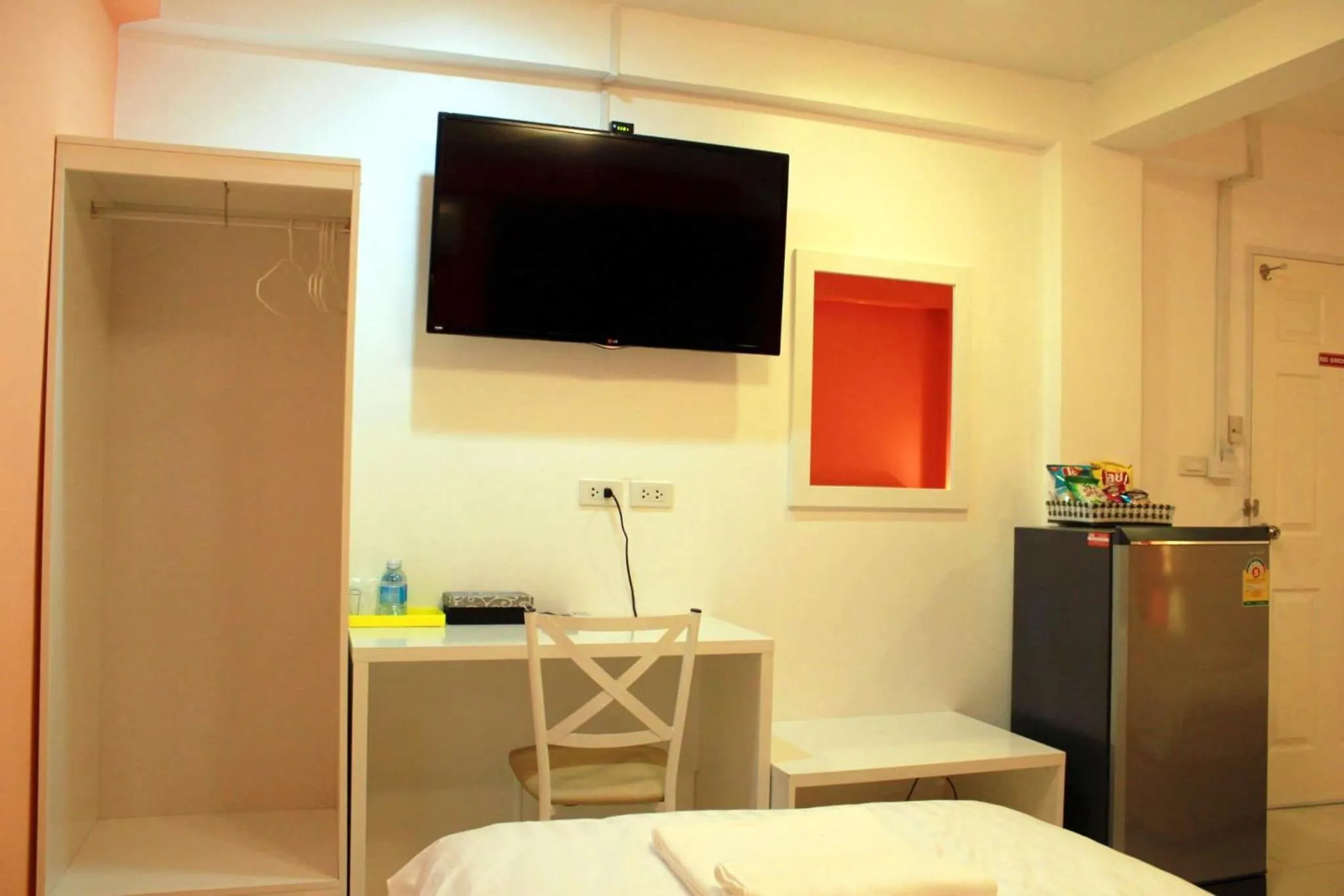 TV and multimedia, Bed in Donmueang Airport Modern bangkok