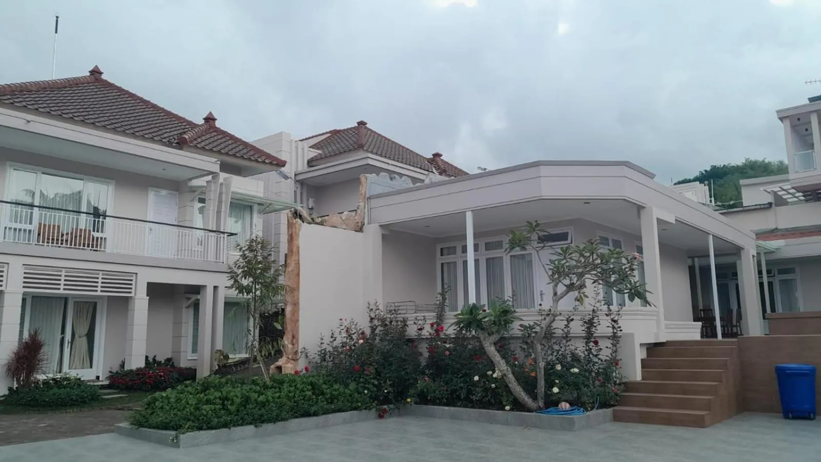 Property building in In Villa Garden Resort