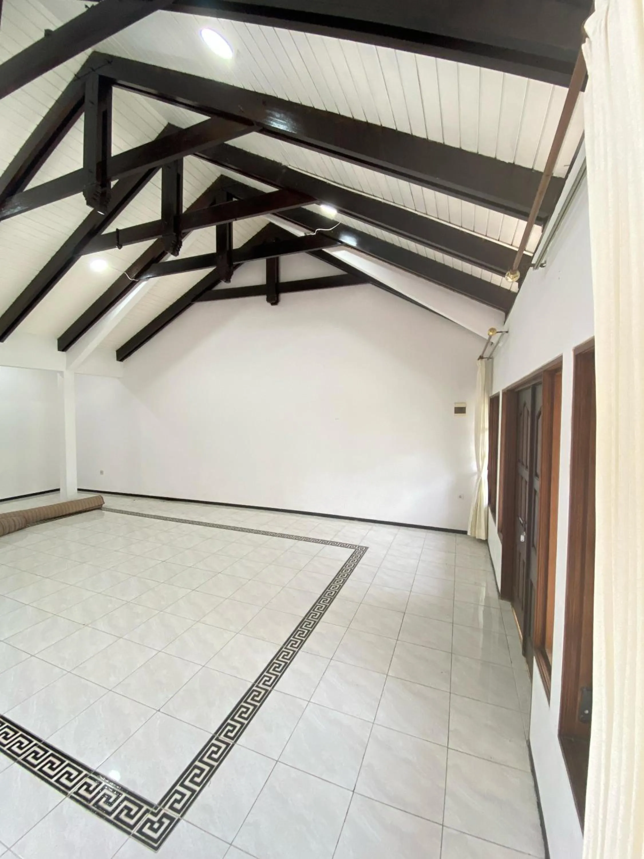 Game Room in In Villa Garden Resort