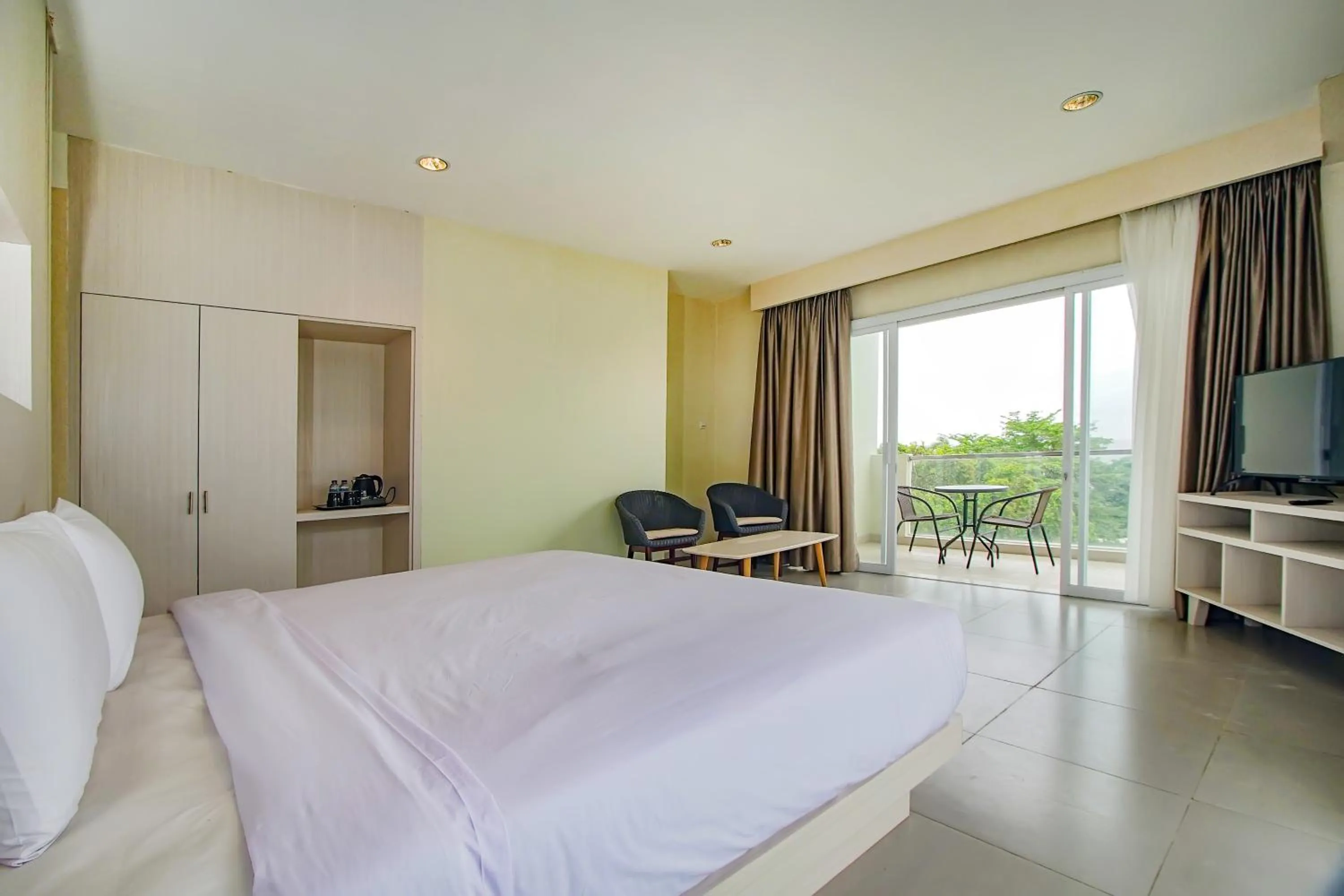 Bed in Dafam Resort Belitung